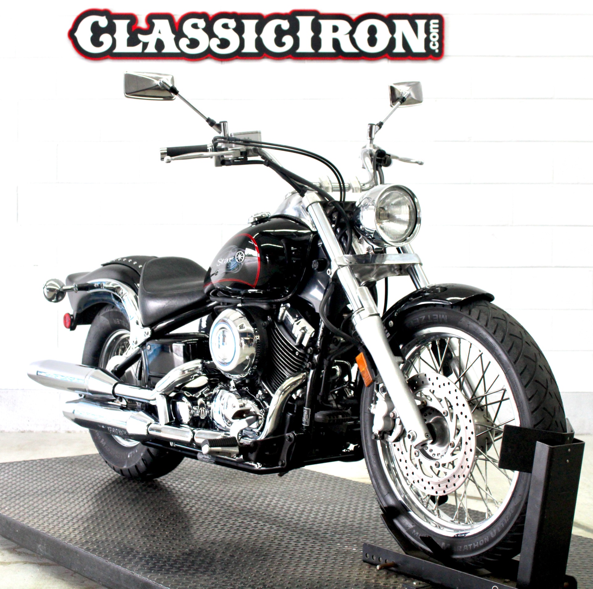 2011 Yamaha V Star Custom in Fredericksburg, Virginia - Photo 2