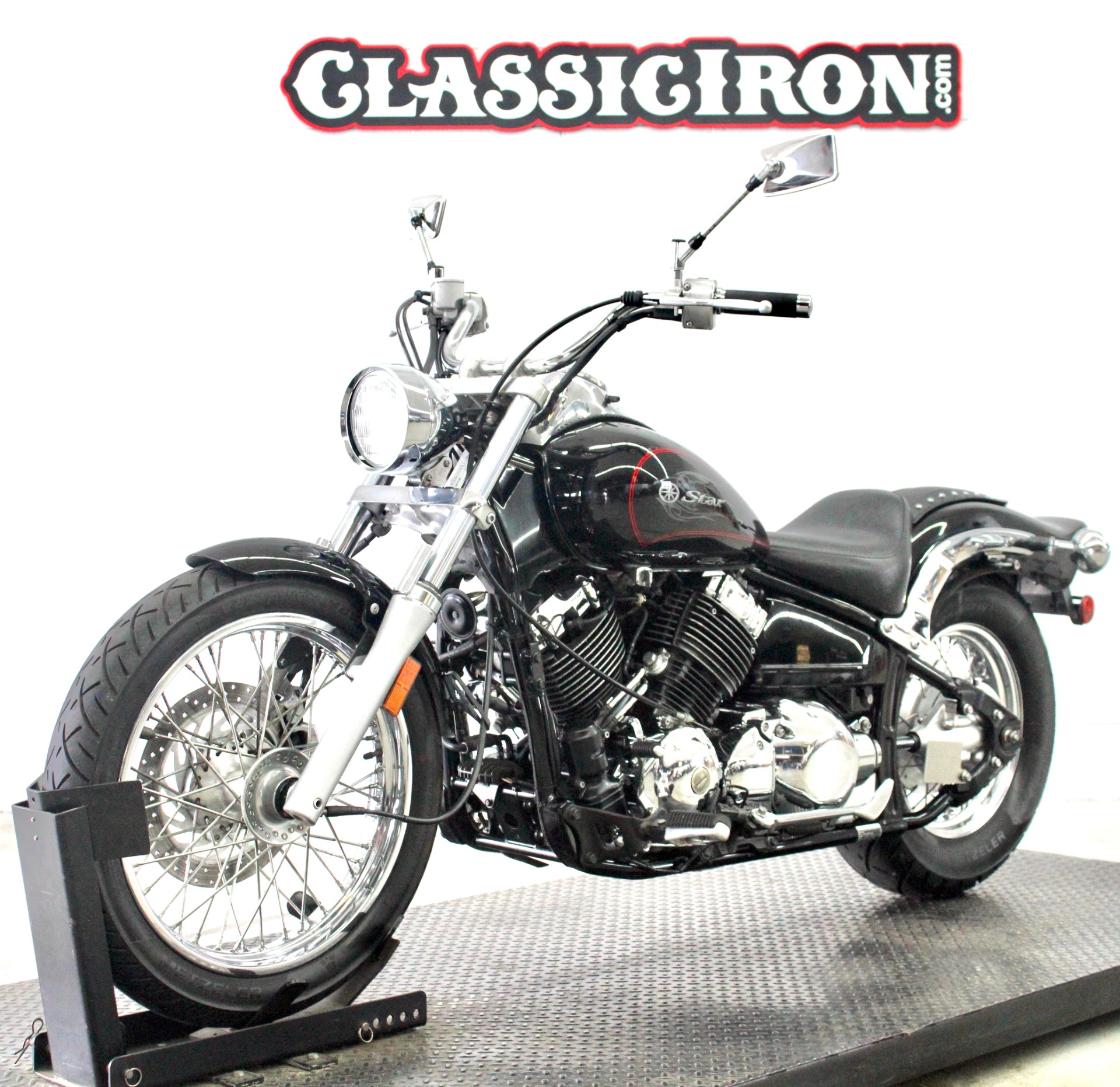 2011 Yamaha V Star Custom in Fredericksburg, Virginia - Photo 3