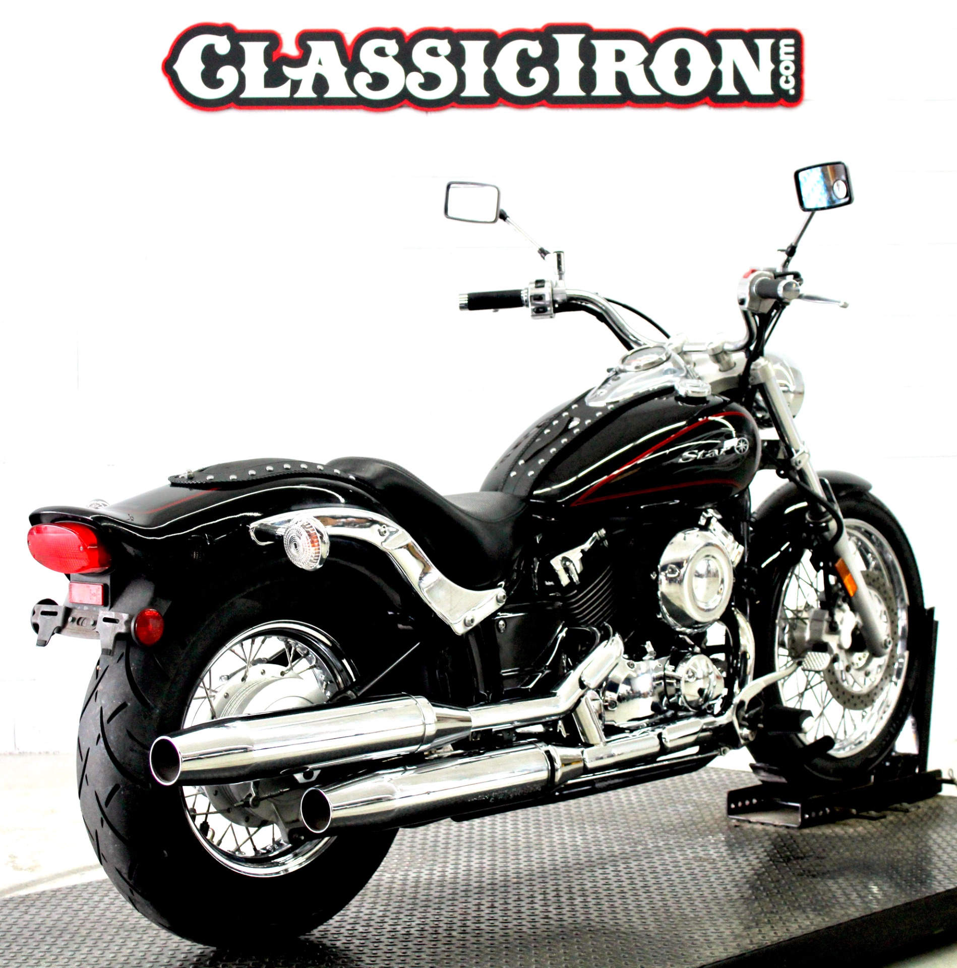 2011 Yamaha V Star Custom in Fredericksburg, Virginia - Photo 5