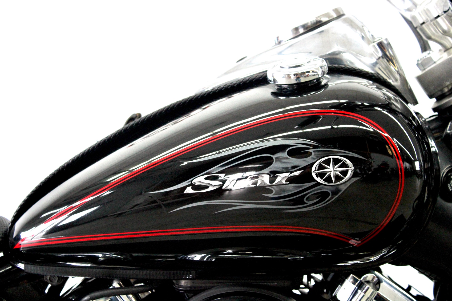 2011 Yamaha V Star Custom in Fredericksburg, Virginia - Photo 13