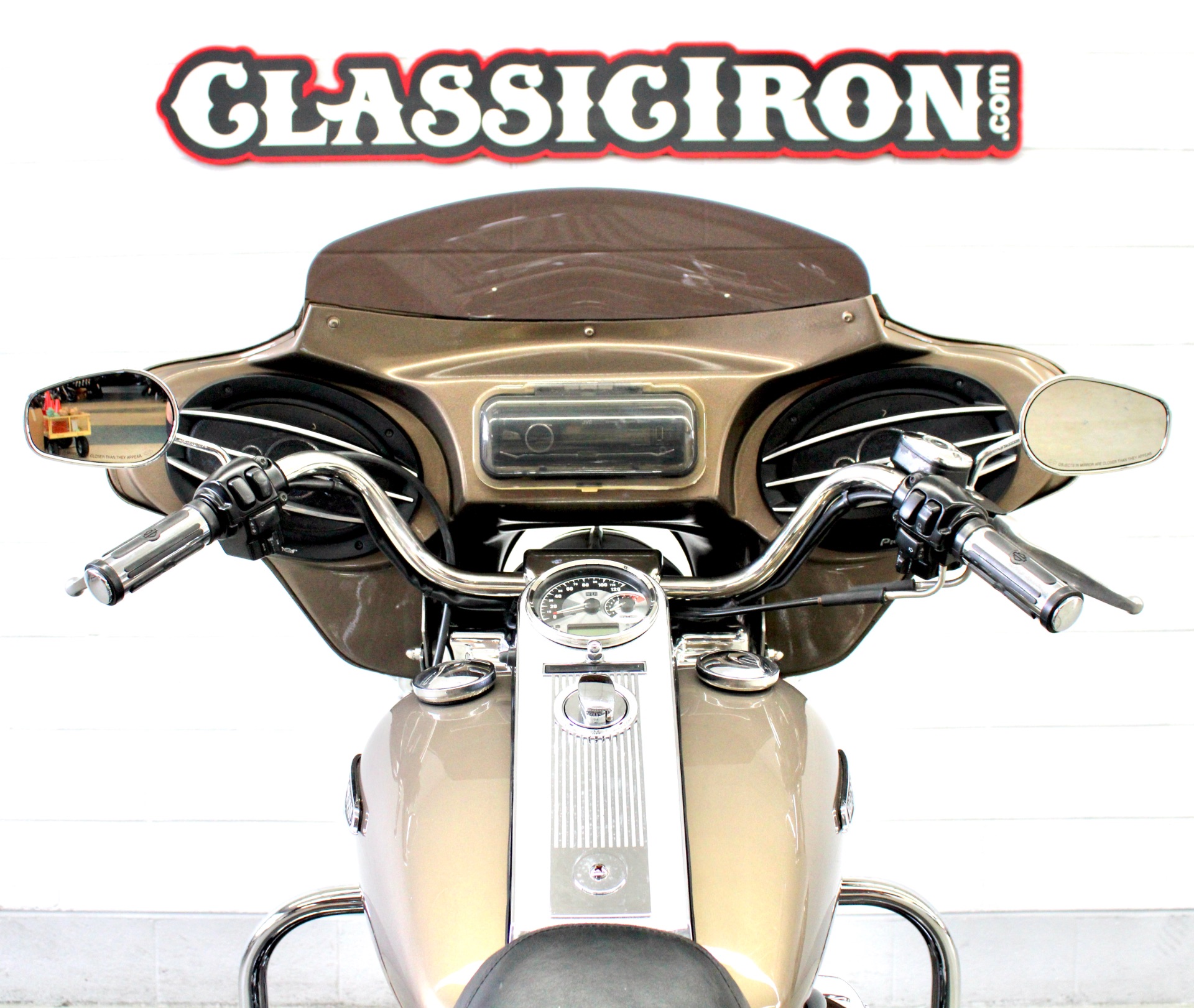 2005 Harley-Davidson FLHRCI Road King® Classic in Fredericksburg, Virginia - Photo 10