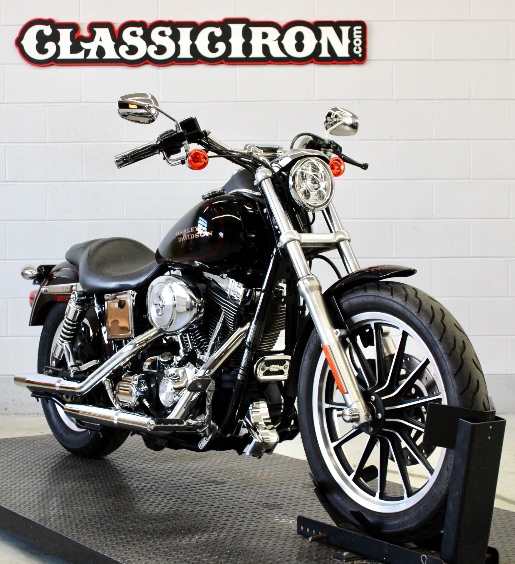 2002 Harley-Davidson FXDL  Dyna Low Rider® in Fredericksburg, Virginia - Photo 2
