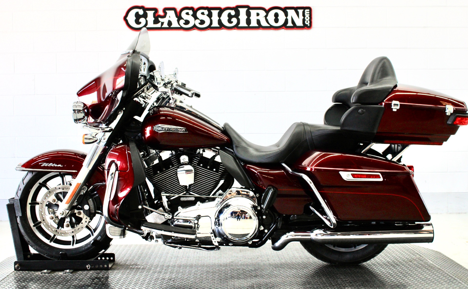 2015 Harley-Davidson Electra Glide® Ultra Classic® Low in Fredericksburg, Virginia - Photo 4