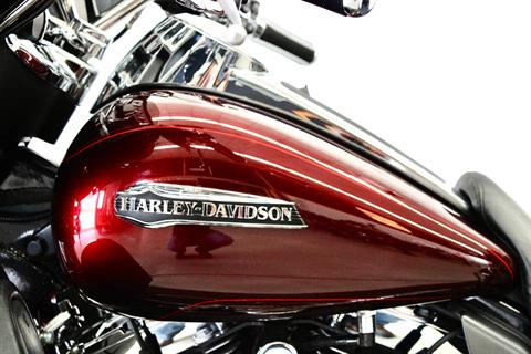 2015 Harley-Davidson Electra Glide® Ultra Classic® Low in Fredericksburg, Virginia - Photo 18