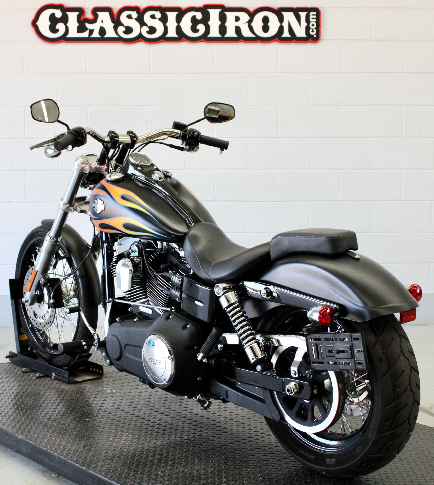2016 Harley-Davidson Wide Glide® in Fredericksburg, Virginia - Photo 6