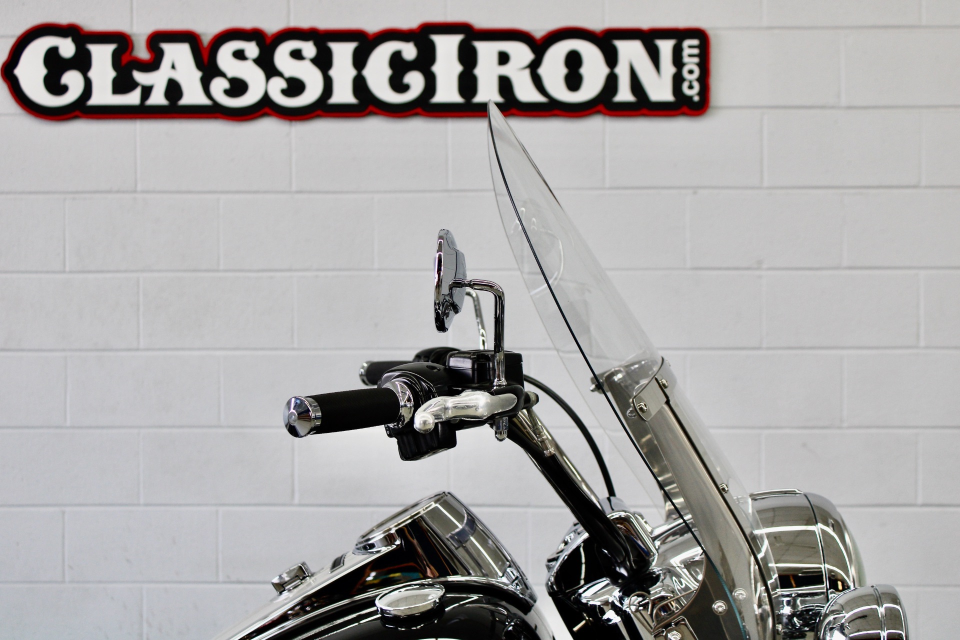 2012 Harley-Davidson Road King® Classic in Fredericksburg, Virginia - Photo 12