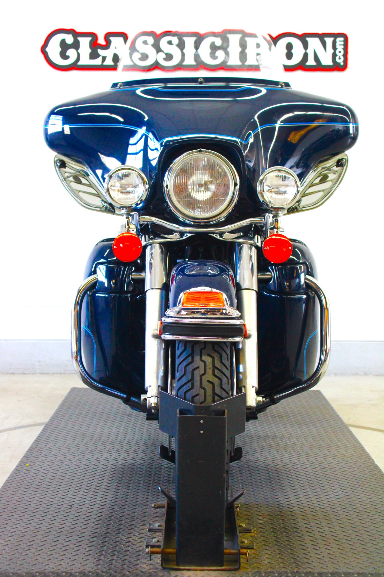 2001 Harley-Davidson FLHTCUI Ultra Classic® Electra Glide® in Fredericksburg, Virginia - Photo 7