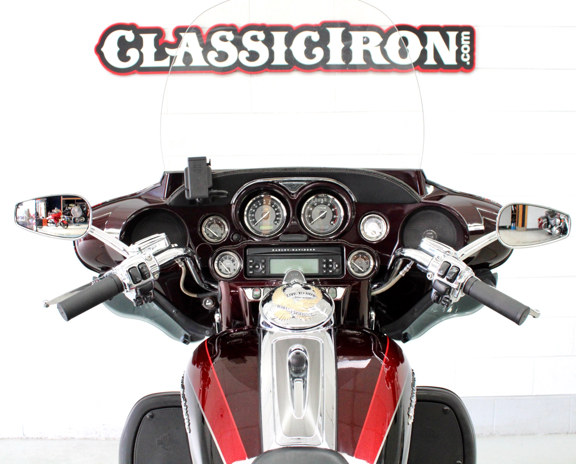 2013 Harley-Davidson CVO™ Ultra Classic® Electra Glide® in Fredericksburg, Virginia - Photo 10