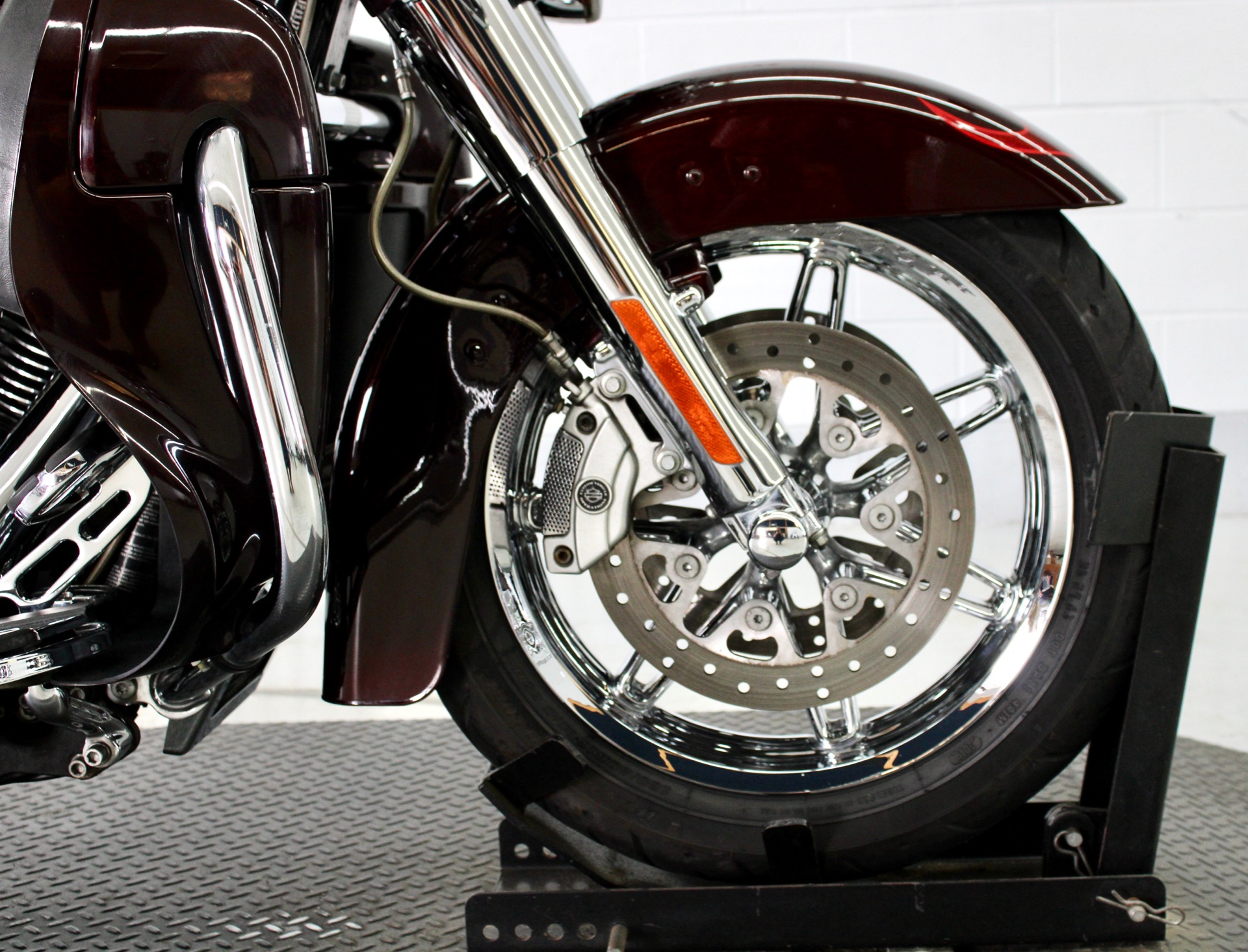 2013 Harley-Davidson CVO™ Ultra Classic® Electra Glide® in Fredericksburg, Virginia - Photo 11