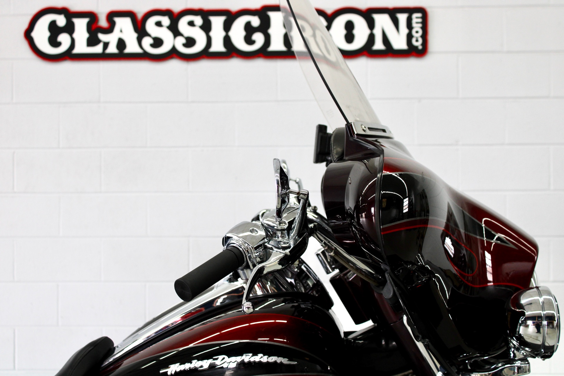 2013 Harley-Davidson CVO™ Ultra Classic® Electra Glide® in Fredericksburg, Virginia - Photo 12