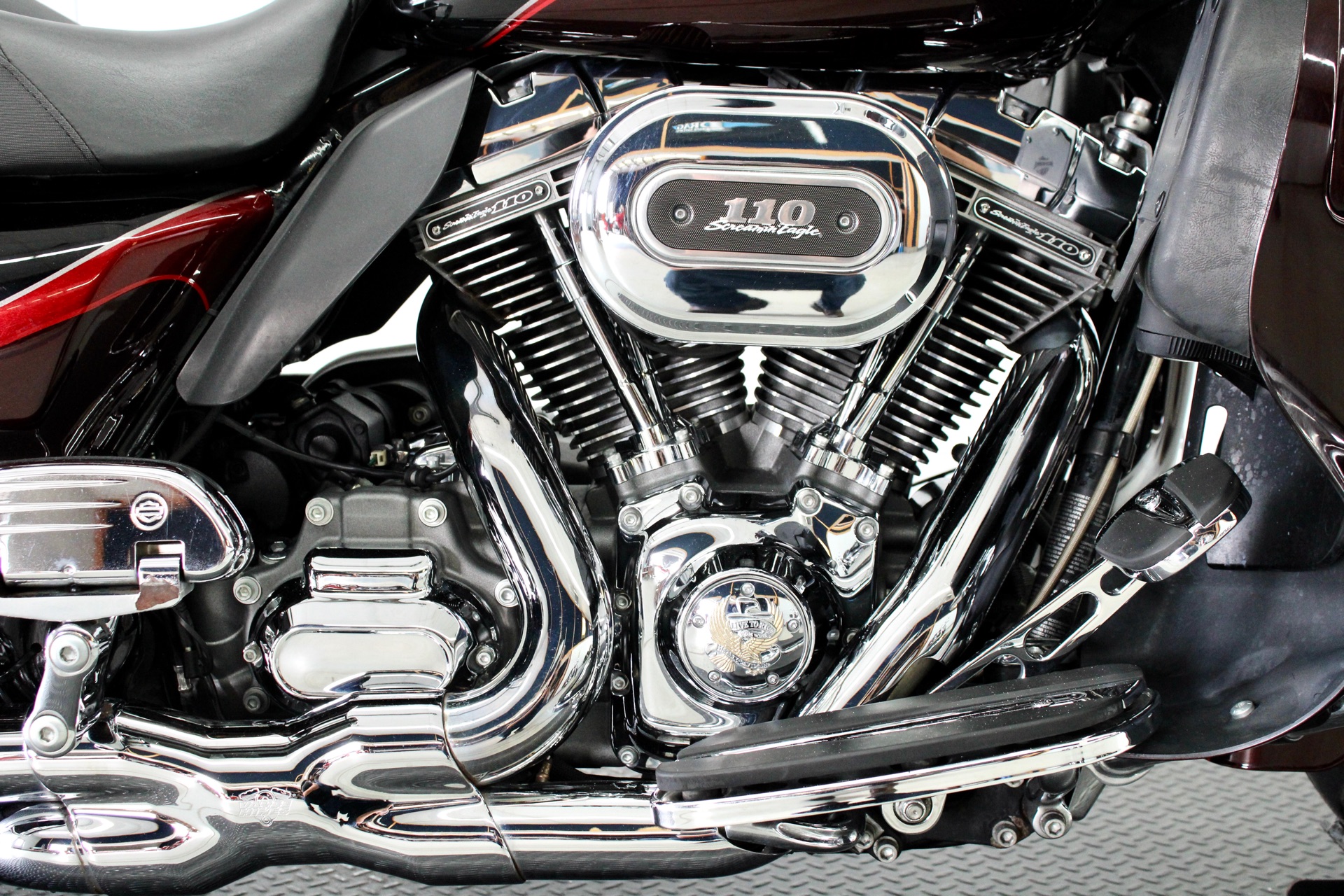 2013 Harley-Davidson CVO™ Ultra Classic® Electra Glide® in Fredericksburg, Virginia - Photo 14