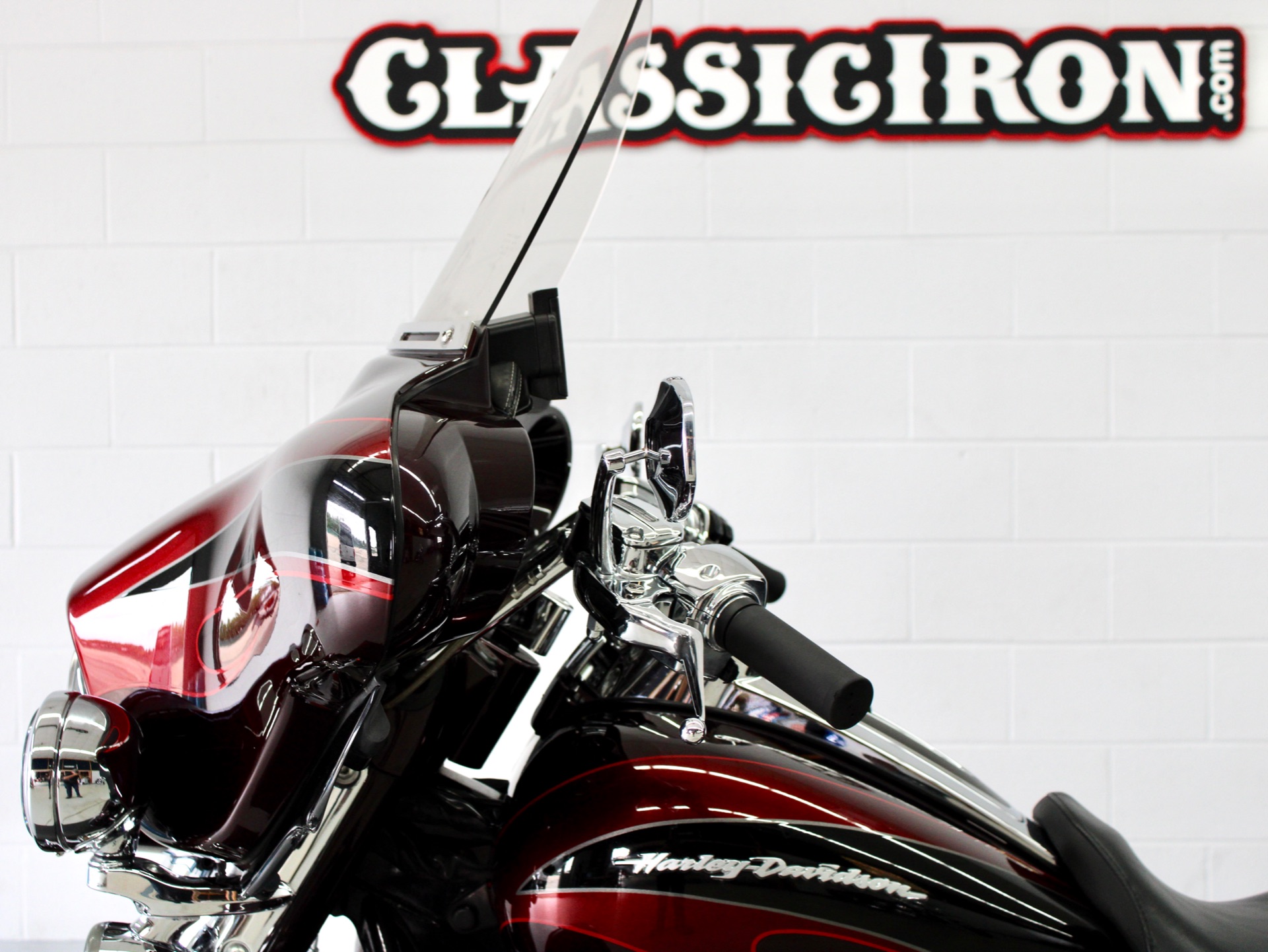 2013 Harley-Davidson CVO™ Ultra Classic® Electra Glide® in Fredericksburg, Virginia - Photo 17