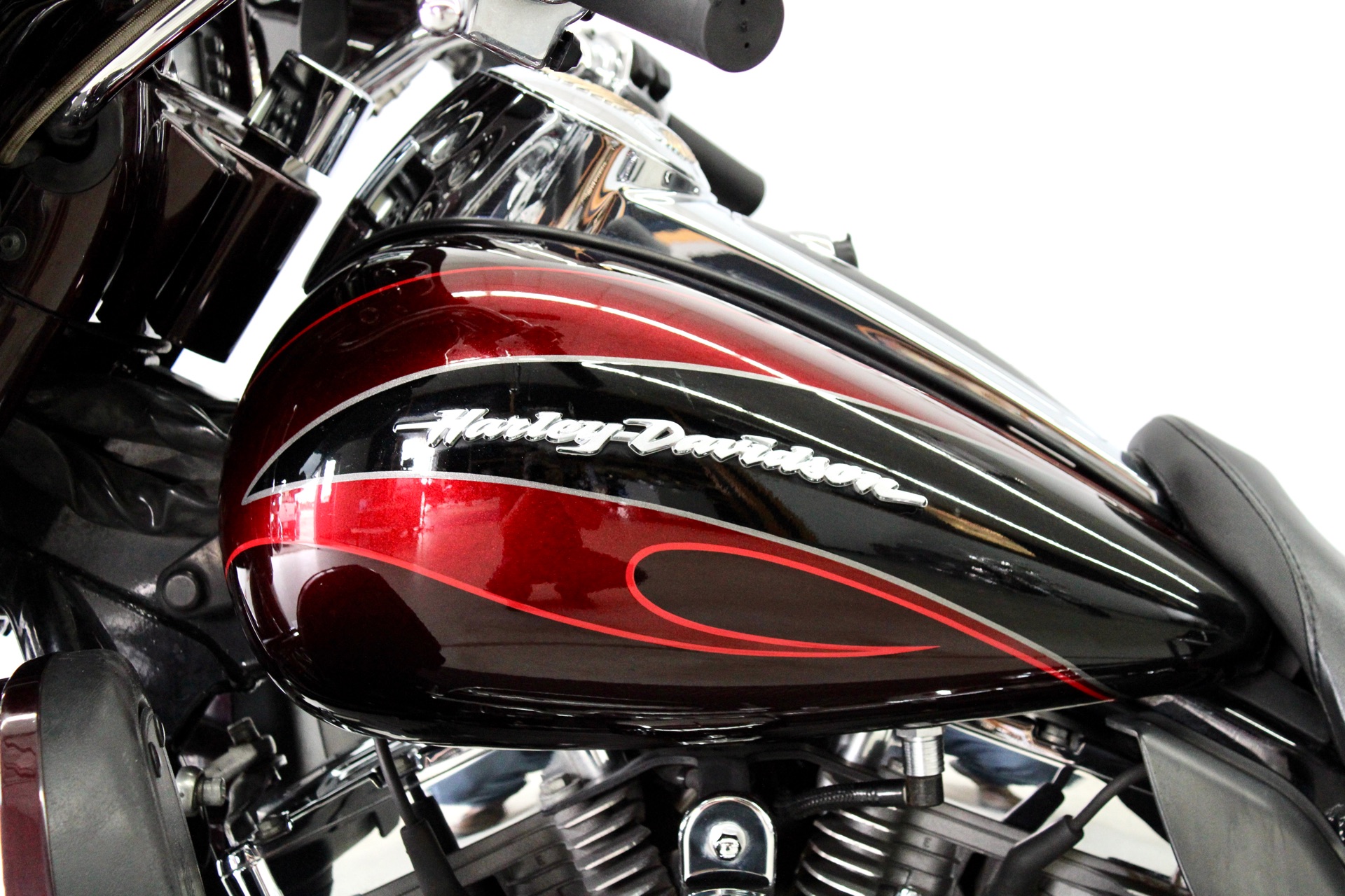 2013 Harley-Davidson CVO™ Ultra Classic® Electra Glide® in Fredericksburg, Virginia - Photo 18