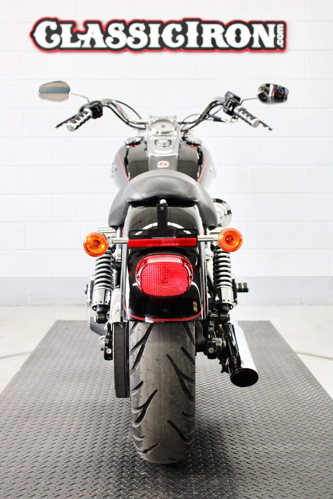 2011 Harley-Davidson Dyna® Super Glide® Custom in Fredericksburg, Virginia - Photo 9