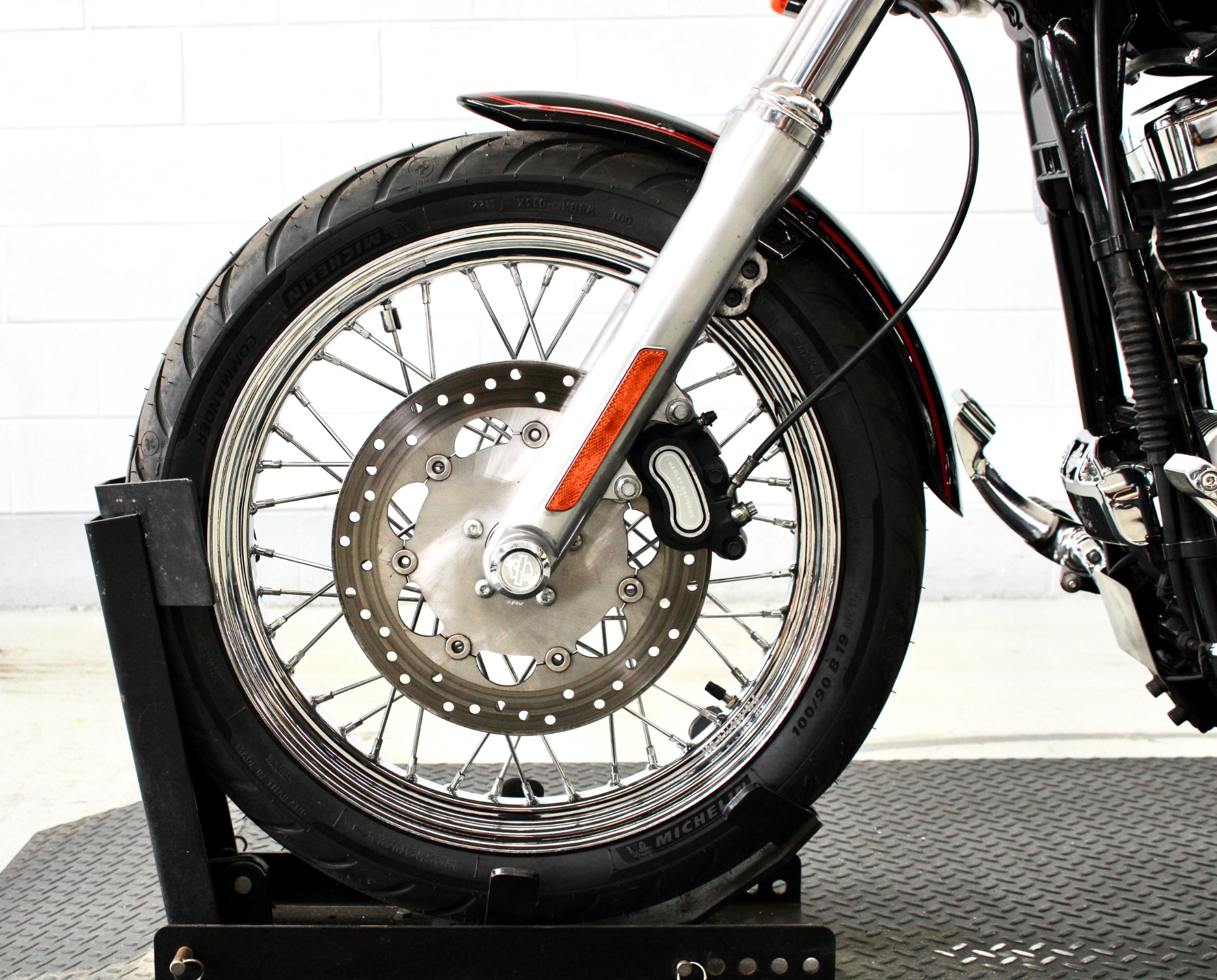 2011 Harley-Davidson Dyna® Super Glide® Custom in Fredericksburg, Virginia - Photo 16