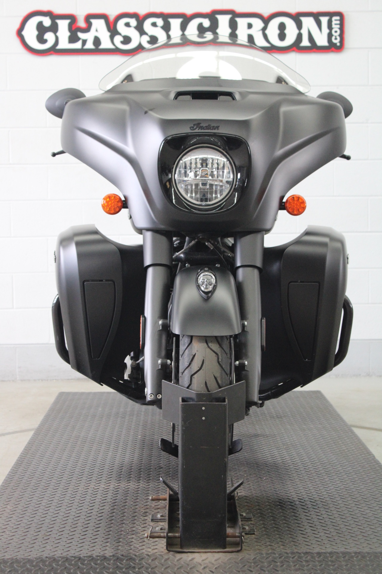 2021 Indian Motorcycle Roadmaster® Dark Horse® in Fredericksburg, Virginia - Photo 7
