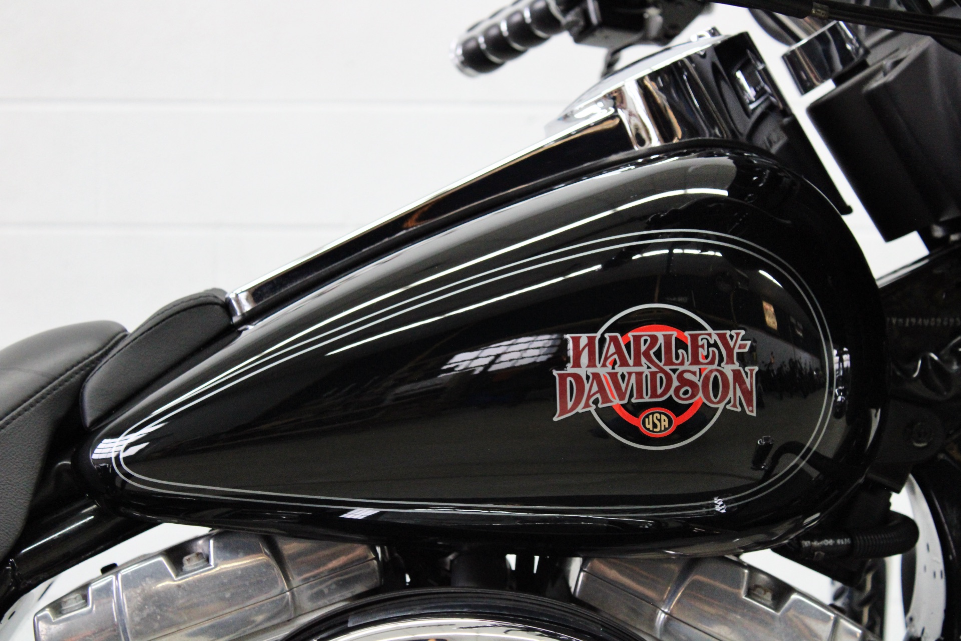 2004 Harley-Davidson FLHT/FLHTI Electra Glide® Standard in Fredericksburg, Virginia - Photo 13
