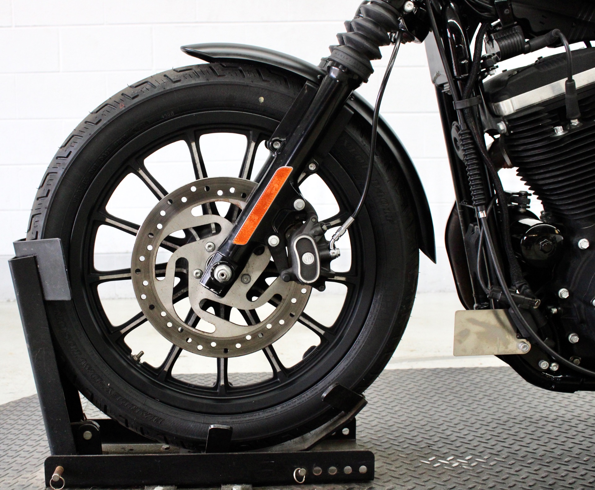 2014 Harley-Davidson Sportster® Iron 883™ in Fredericksburg, Virginia - Photo 16
