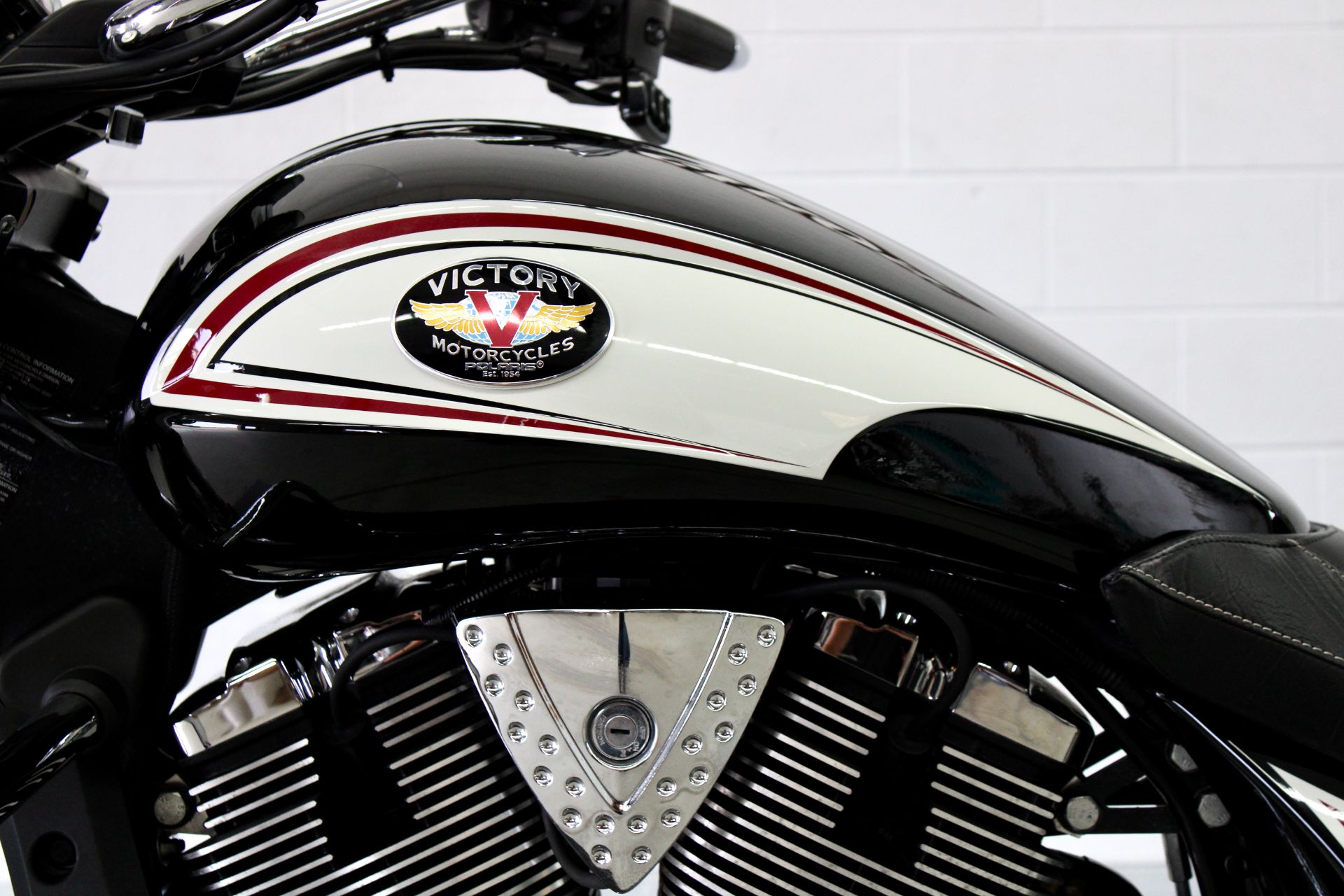 2012 Victory Cross Roads® Classic Limited Edition in Fredericksburg, Virginia - Photo 18