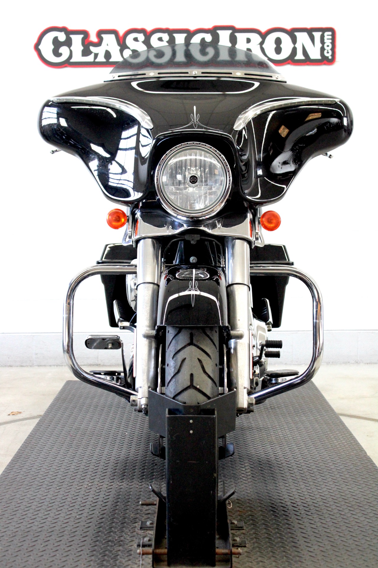 2011 Harley-Davidson Street Glide® in Fredericksburg, Virginia - Photo 7