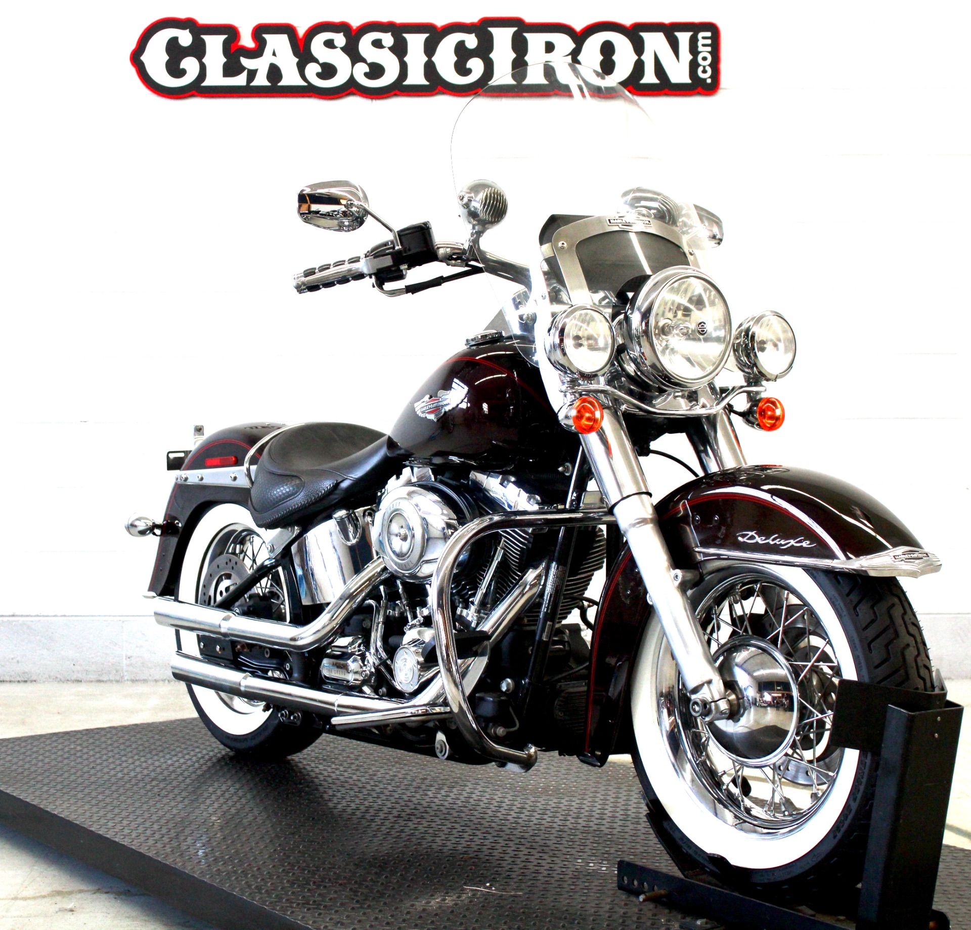 2011 Harley-Davidson Softail® Deluxe in Fredericksburg, Virginia - Photo 2