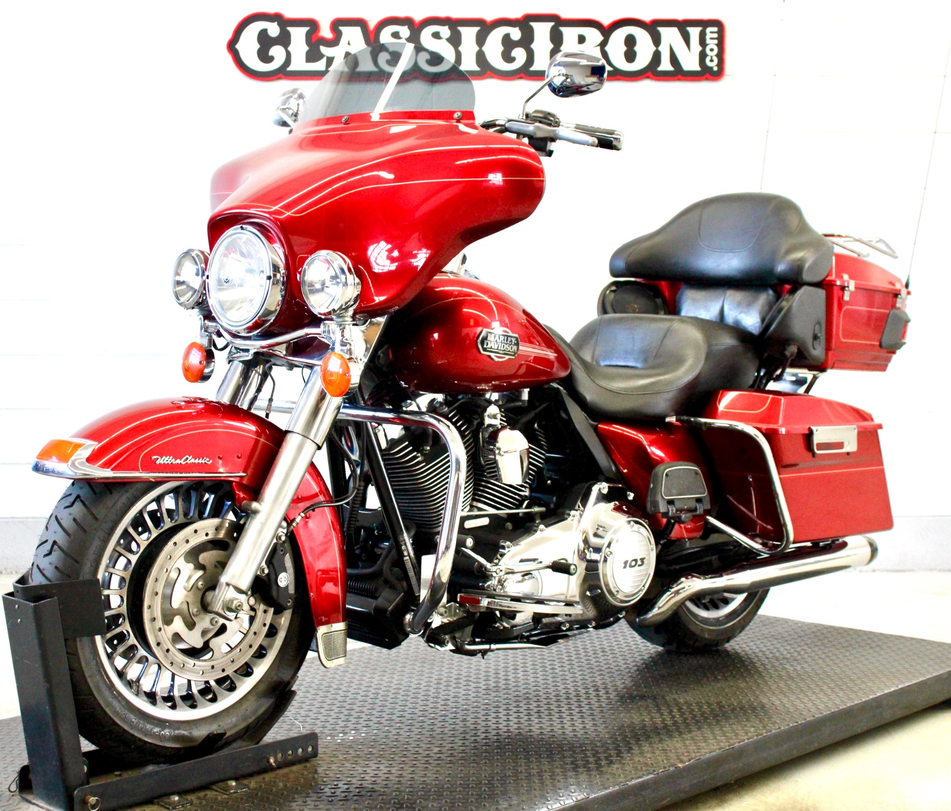 2013 Harley-Davidson Ultra Classic® Electra Glide® in Fredericksburg, Virginia - Photo 3