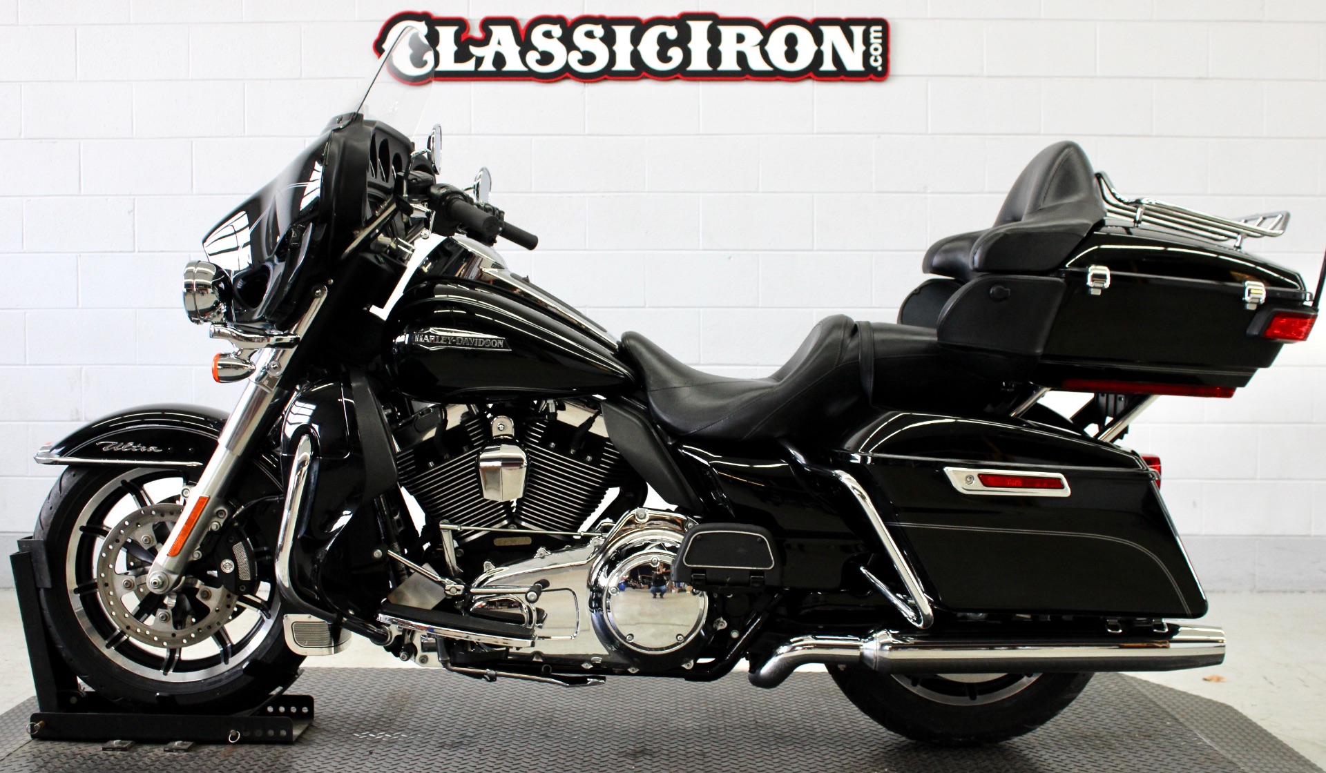 2014 Harley-Davidson Electra Glide® Ultra Classic® in Fredericksburg, Virginia - Photo 4