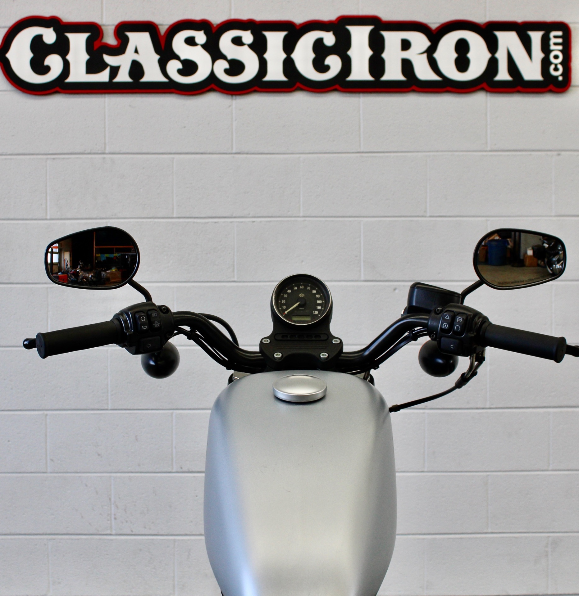 2020 Harley-Davidson Iron 883™ in Fredericksburg, Virginia - Photo 10