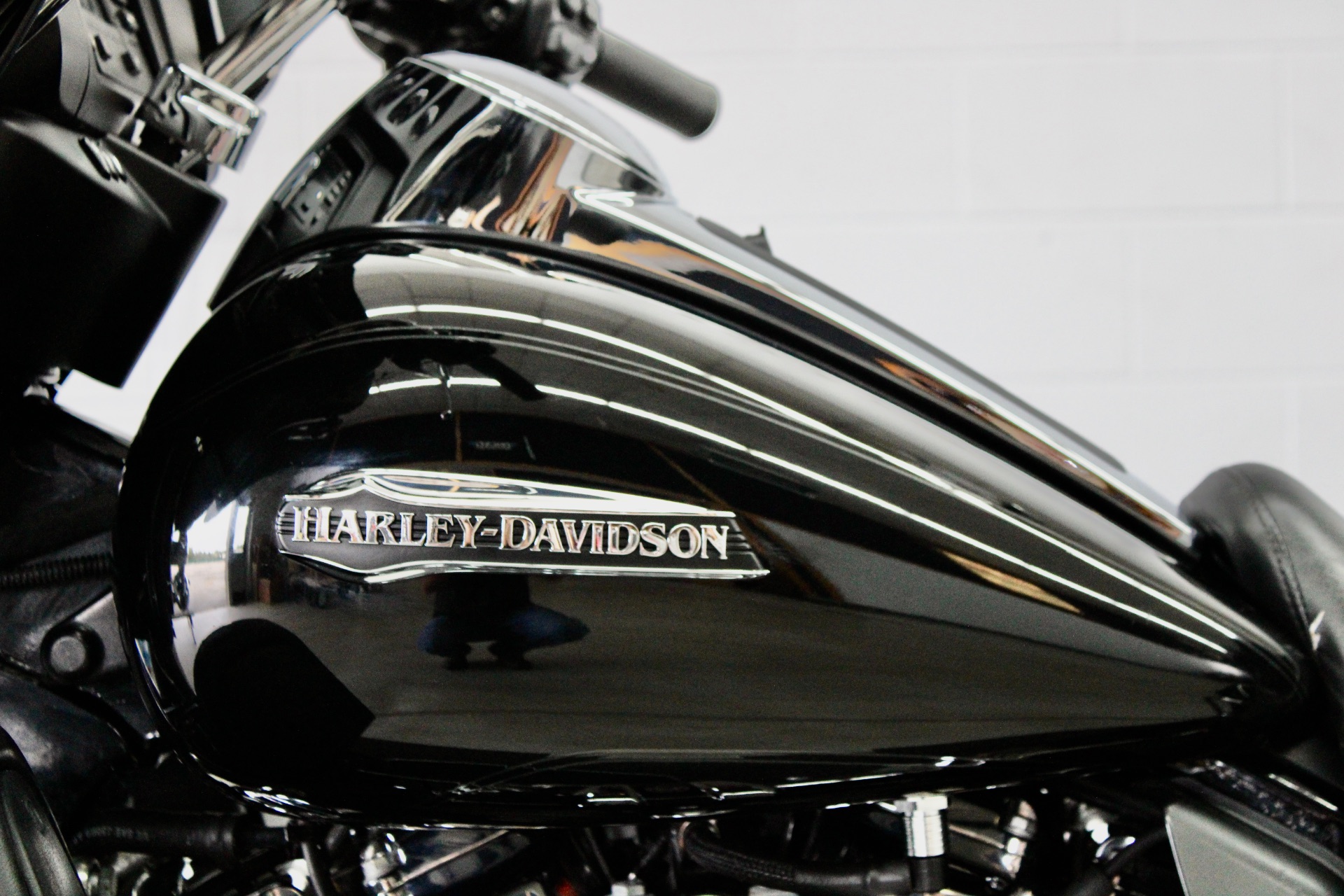 2018 Harley-Davidson Electra Glide® Ultra Classic® in Fredericksburg, Virginia - Photo 18