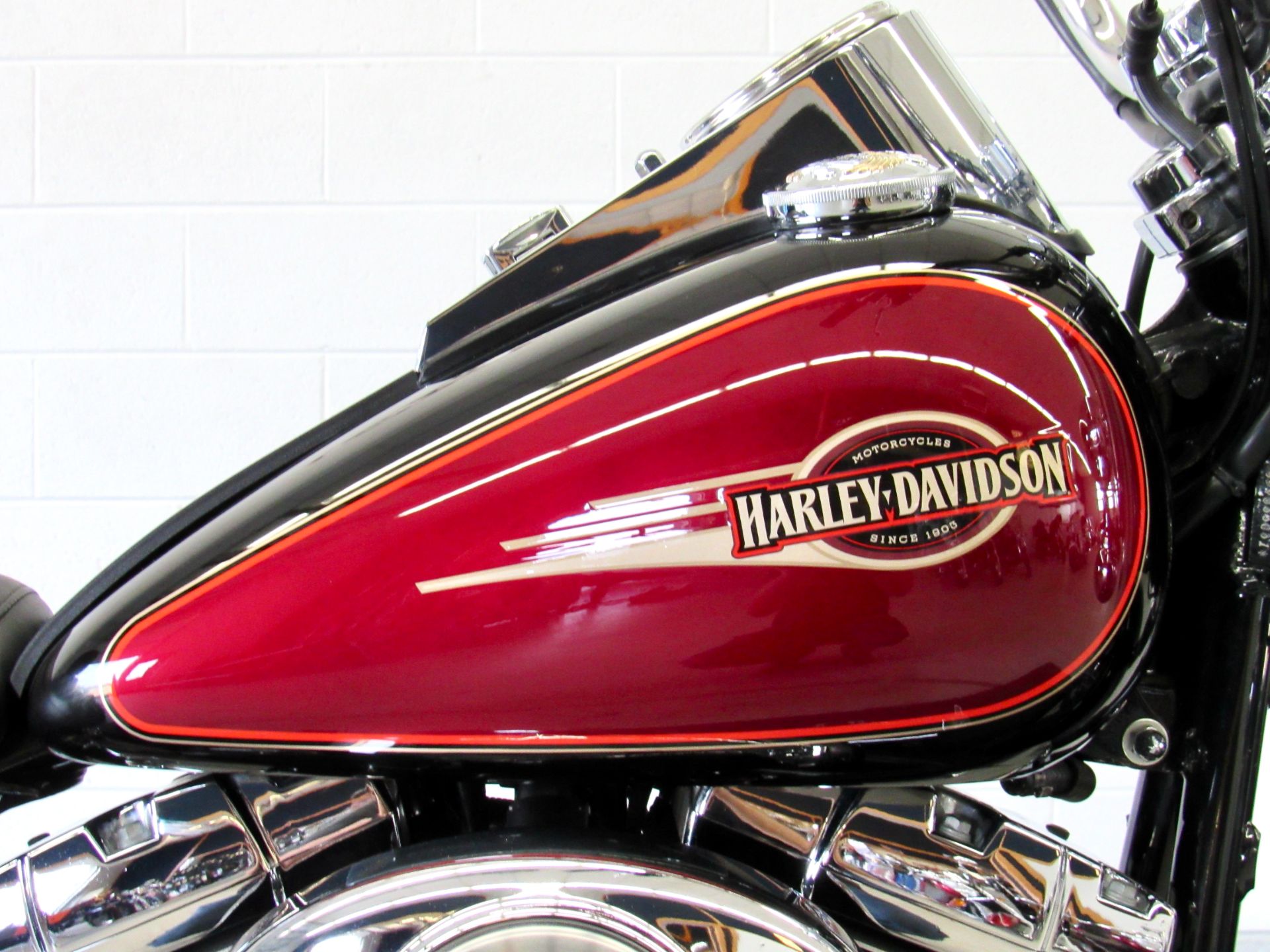 2005 Harley-Davidson FLSTC/FLSTCI Heritage Softail® Classic in Fredericksburg, Virginia - Photo 13