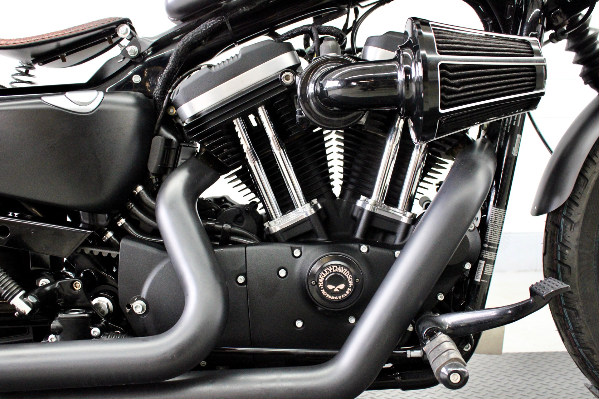 2016 Harley-Davidson Iron 883™ in Fredericksburg, Virginia - Photo 14
