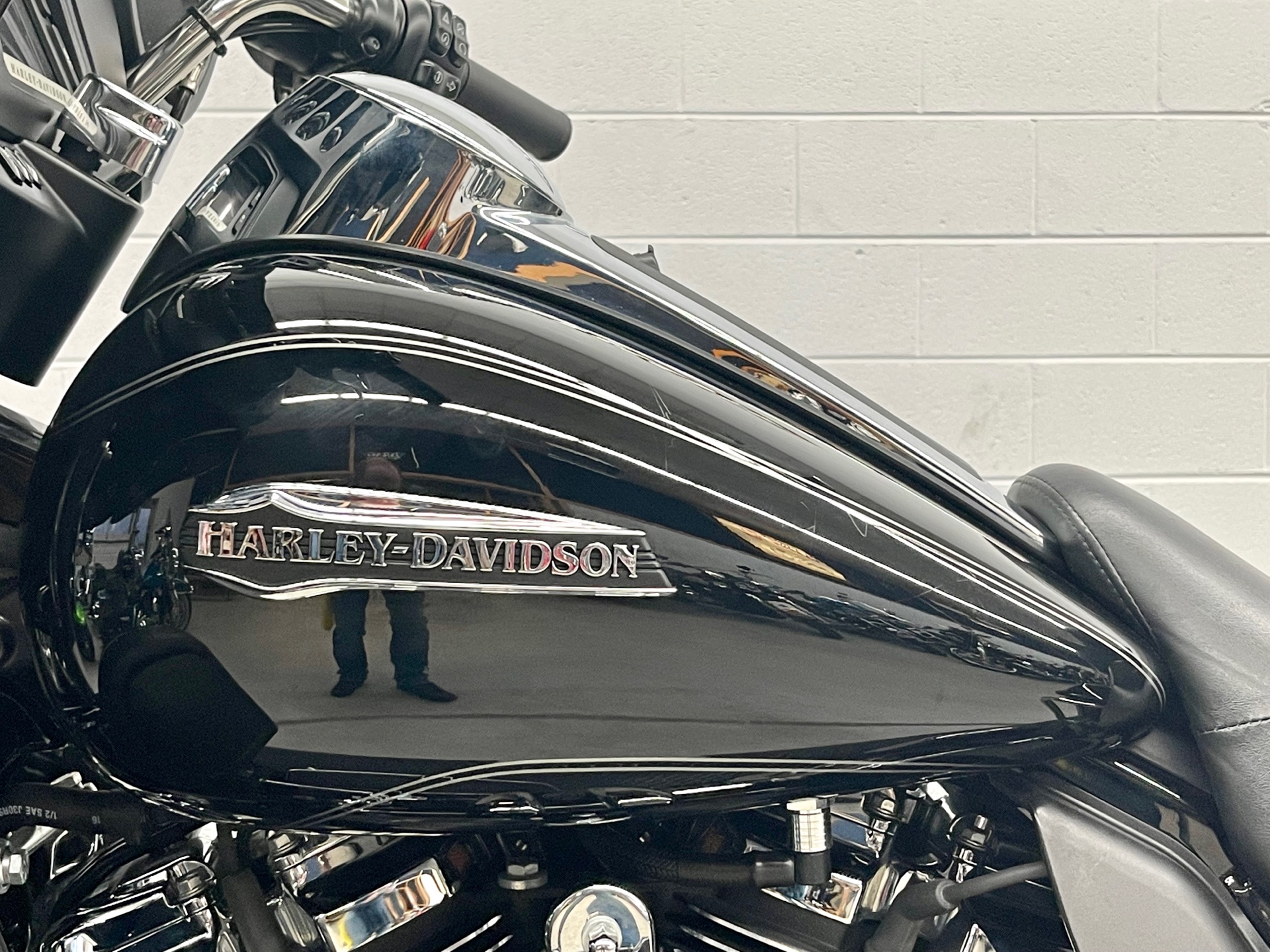 2017 Harley-Davidson Electra Glide® Ultra Classic® in Fredericksburg, Virginia - Photo 18