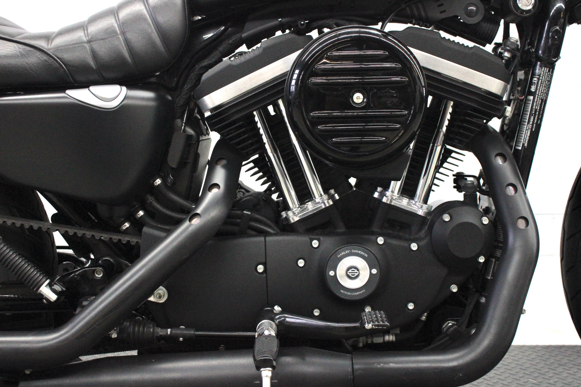 2021 Harley-Davidson Iron 883™ in Fredericksburg, Virginia - Photo 14