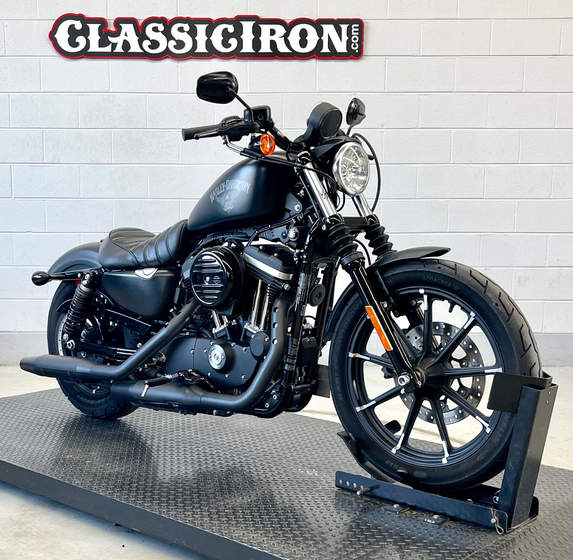 2018 Harley-Davidson Iron 883™ in Fredericksburg, Virginia - Photo 2