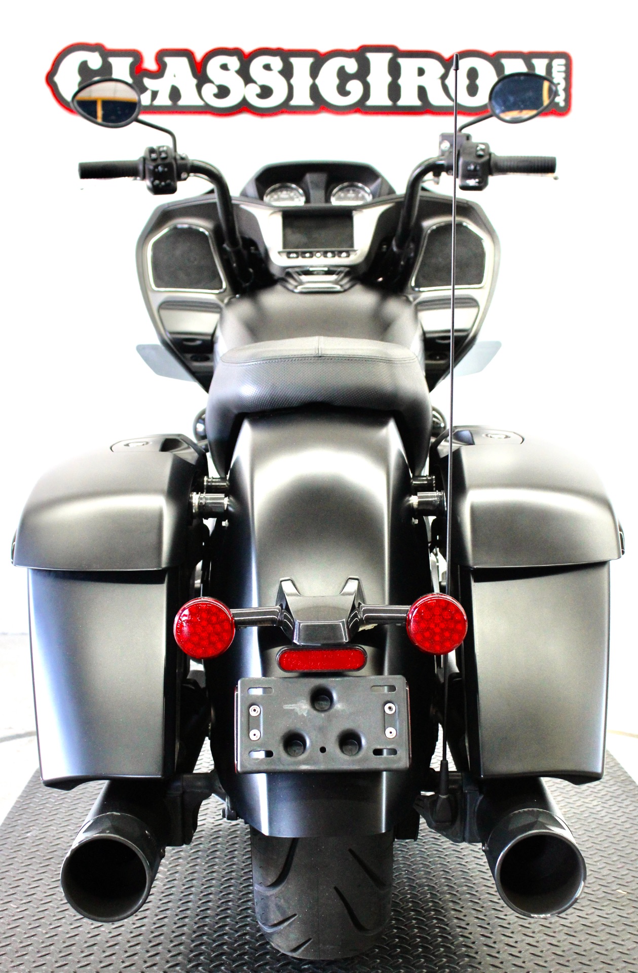 2020 Indian Motorcycle Challenger® Dark Horse® in Fredericksburg, Virginia - Photo 9