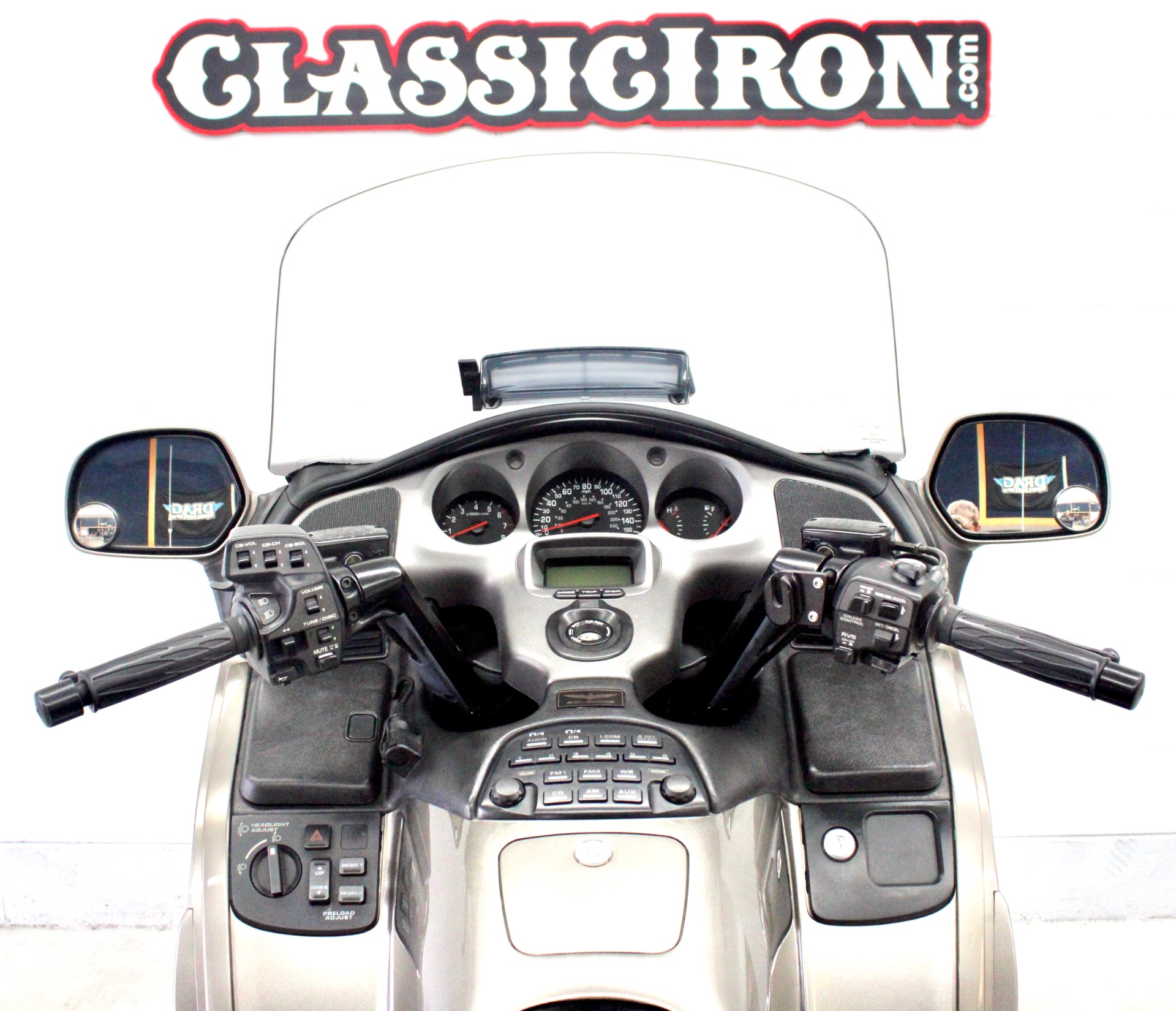 2004 Honda Gold Wing in Fredericksburg, Virginia - Photo 10