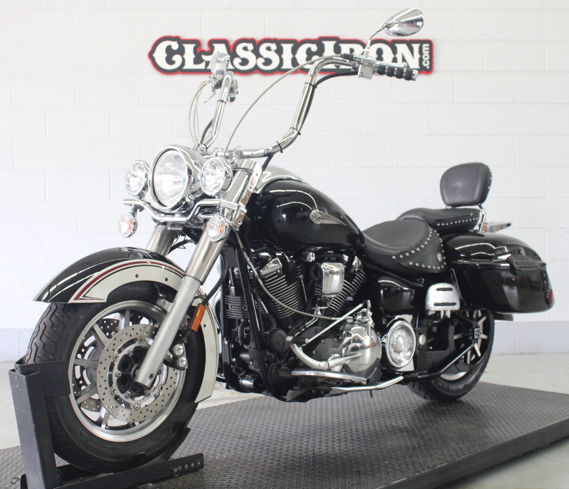 2007 Yamaha Road Star Midnight Silverado® in Fredericksburg, Virginia - Photo 3