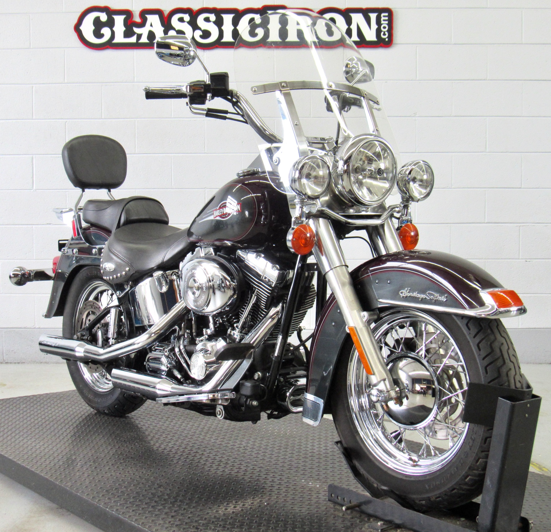2006 Harley-Davidson Heritage Softail® Classic in Fredericksburg, Virginia - Photo 2