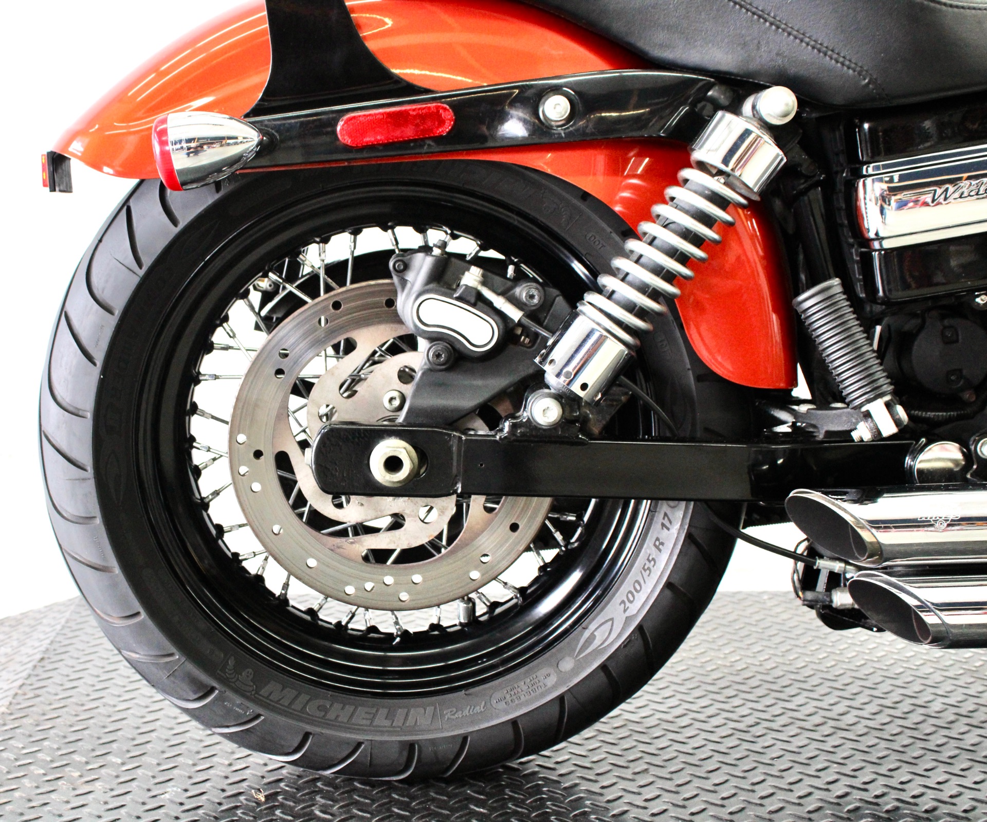 2011 Harley-Davidson Dyna® Wide Glide® in Fredericksburg, Virginia - Photo 15