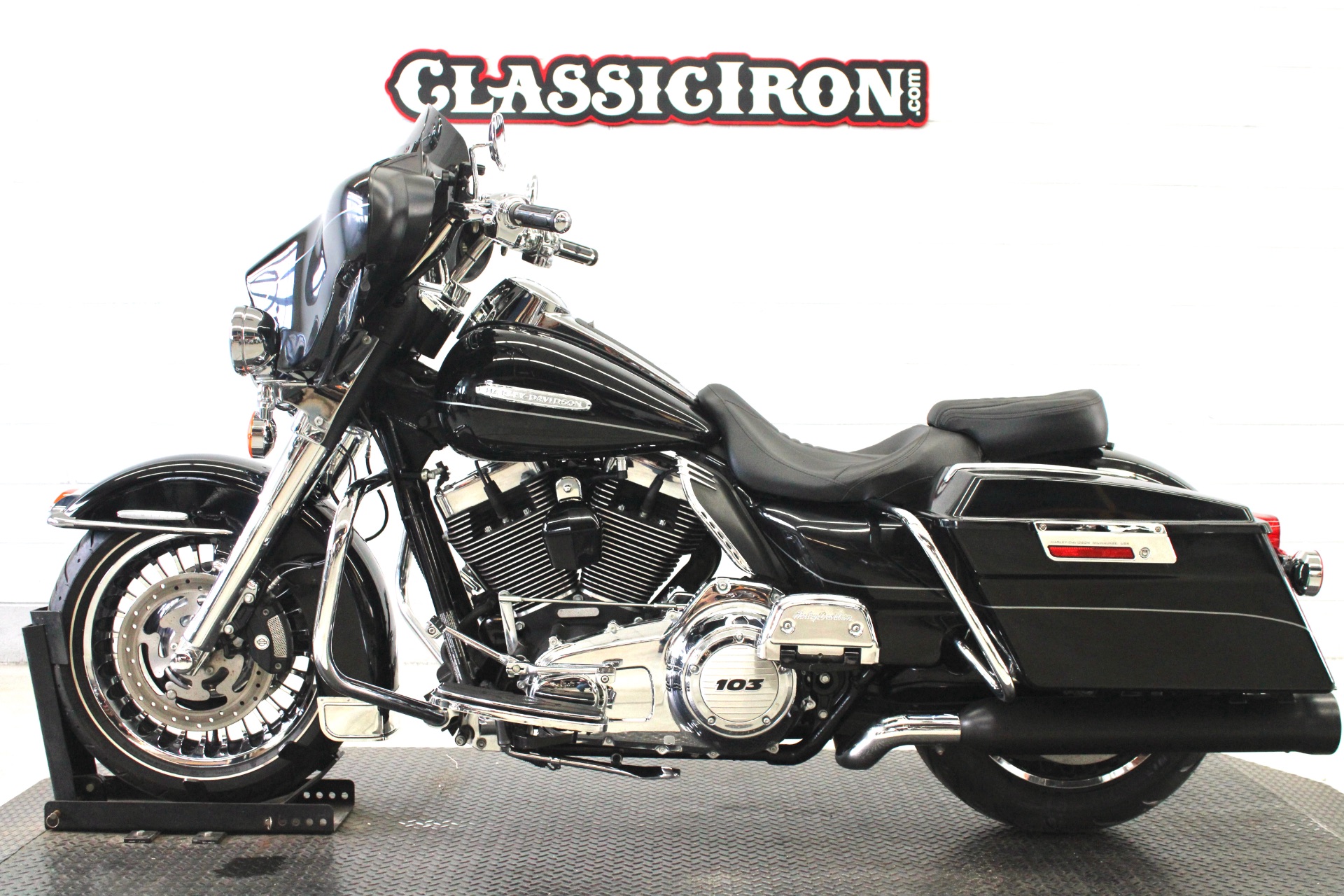 2011 Harley-Davidson Electra Glide® Ultra Limited in Fredericksburg, Virginia - Photo 4
