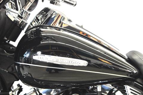 2011 Harley-Davidson Electra Glide® Ultra Limited in Fredericksburg, Virginia - Photo 18