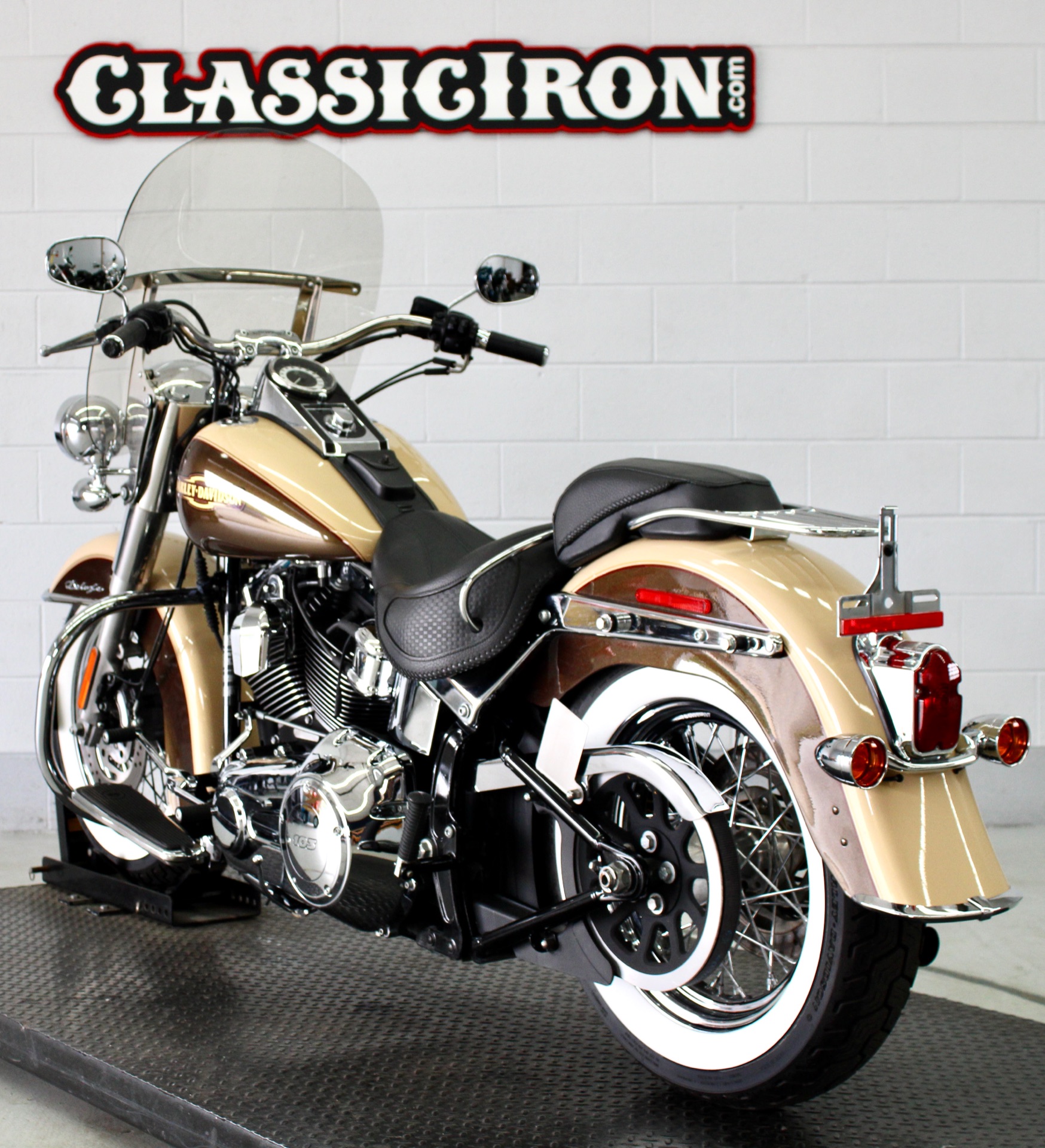 2014 Harley-Davidson Softail® Deluxe in Fredericksburg, Virginia - Photo 6