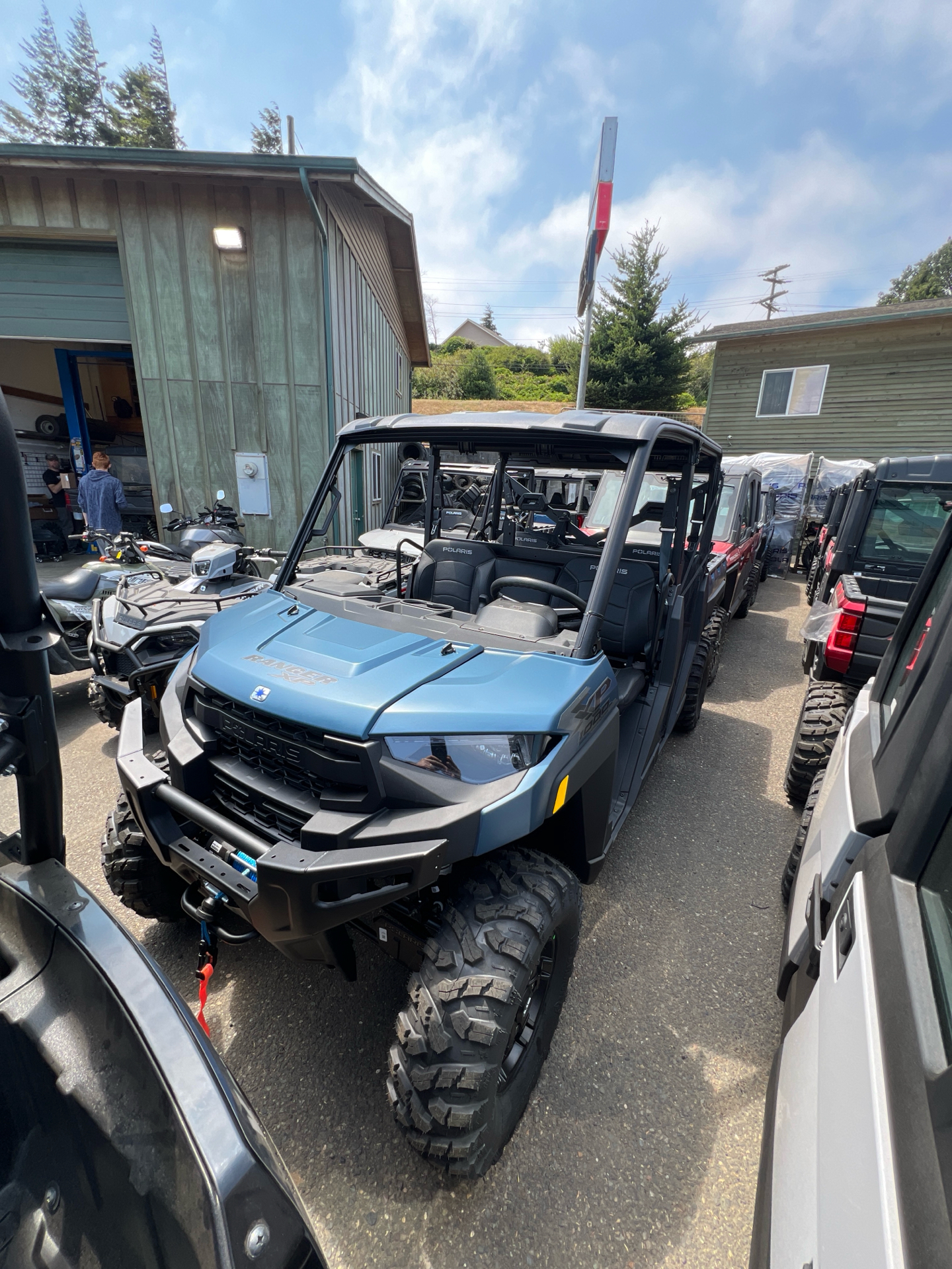 2025 Polaris Ranger Crew XP 1000 Premium in North Bend, Oregon - Photo 1