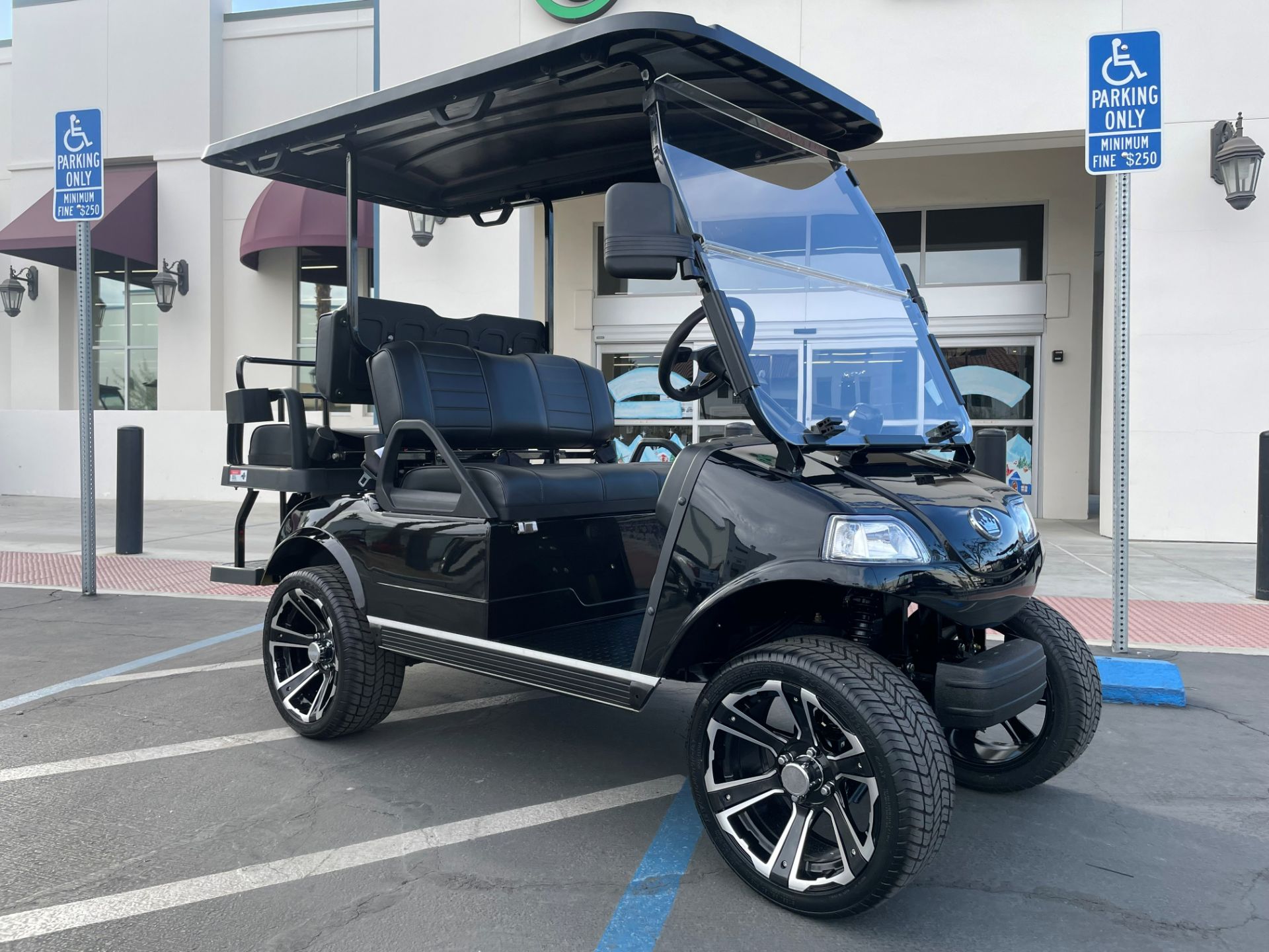 2024 Evolution Electric Vehicles Classic 4 Pro Lithium 100AH in La Quinta, California - Photo 2