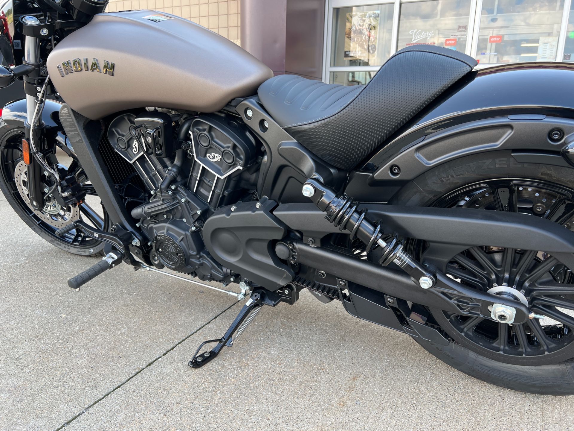 2022 Indian Scout® Rogue Sixty ABS in Saint Clairsville, Ohio - Photo 5