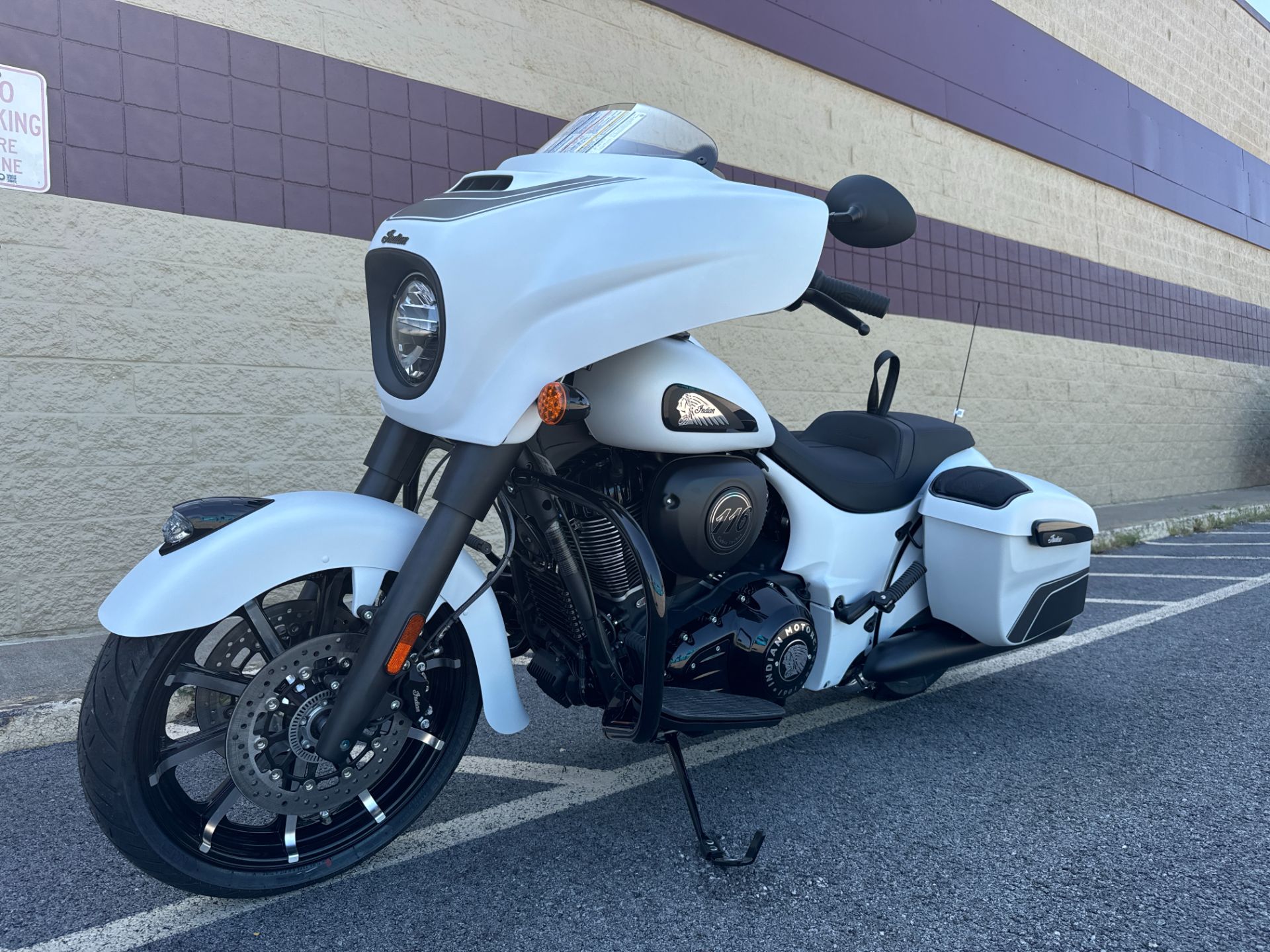 2024 Indian Motorcycle Chieftain® Dark Horse® with PowerBand Audio Package in Saint Clairsville, Ohio - Photo 1