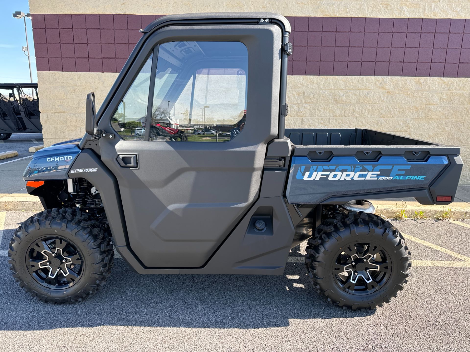 2024 CFMOTO UForce 1000 EPS Alpine in Saint Clairsville, Ohio - Photo 6