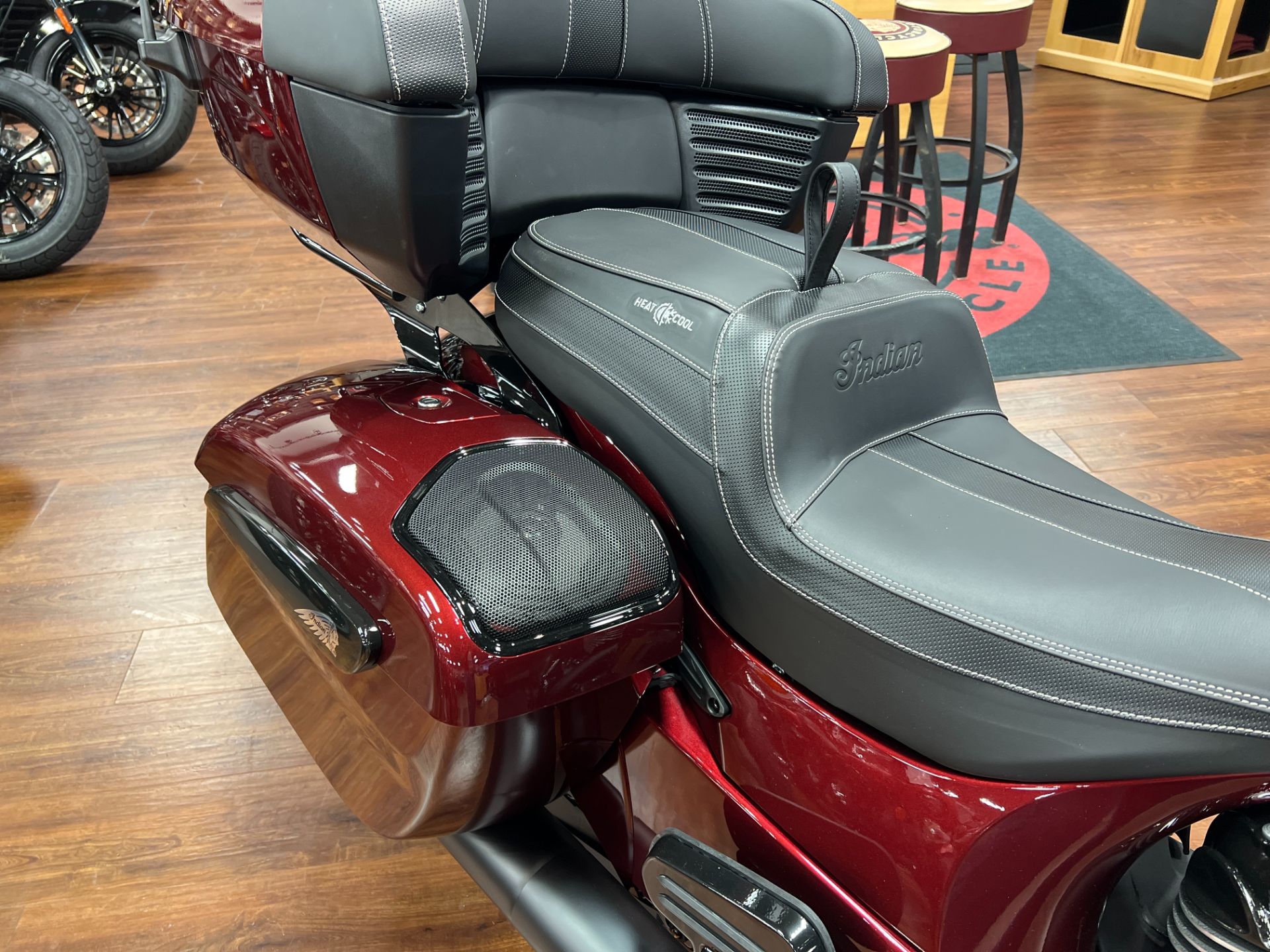 2024 Indian Motorcycle Roadmaster® Dark Horse® with PowerBand Audio Package in Saint Clairsville, Ohio - Photo 4