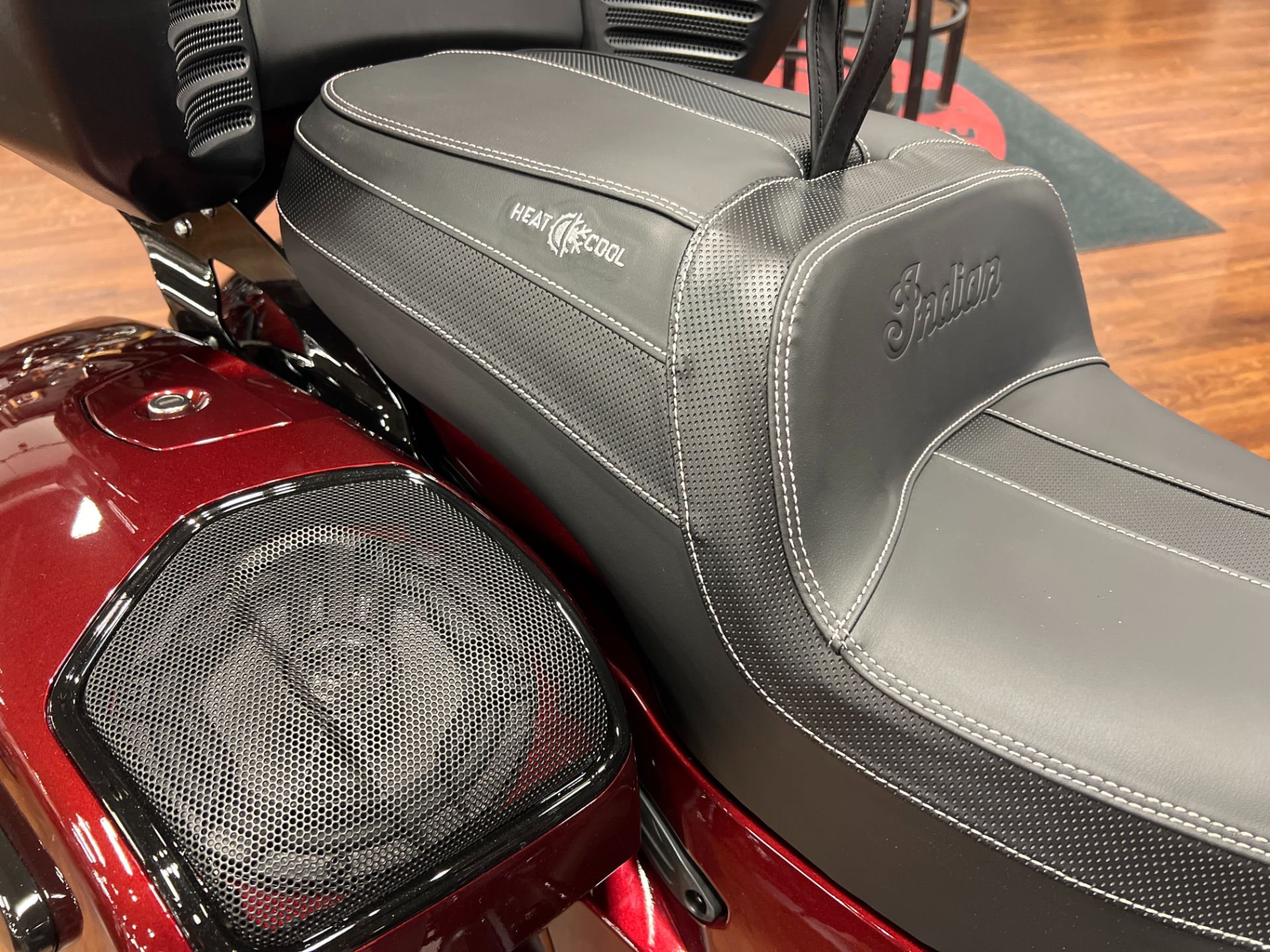 2024 Indian Motorcycle Roadmaster® Dark Horse® with PowerBand Audio Package in Saint Clairsville, Ohio - Photo 5
