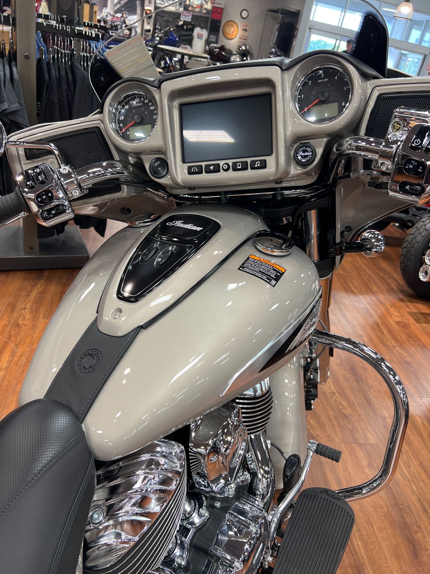 2022 Indian Motorcycle Chieftain® Limited in Saint Clairsville, Ohio - Photo 3